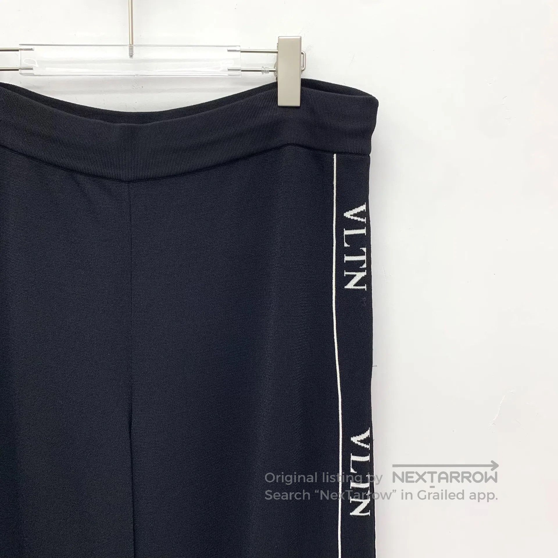 Valentino Valentino size L Black cotton side logo lettering casual p Size US 27 - 3 Thumbnail
