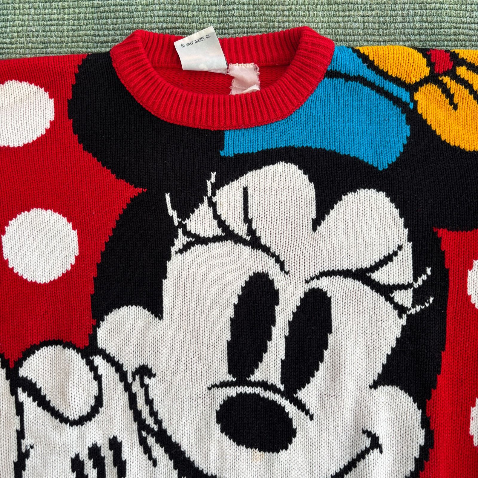 Disney × Vintage Vintage 1980s Minnie Mouse knit acrylic sweater size M/L Size US M / EU 48-50 / 2 - 2 Thumbnail