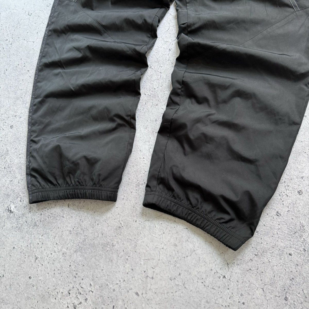 Nike × Vintage Nike Track Set Vintage Jacket and Pants Suit Retro Style Y2K Size US 32 / EU 48 - 4 Thumbnail