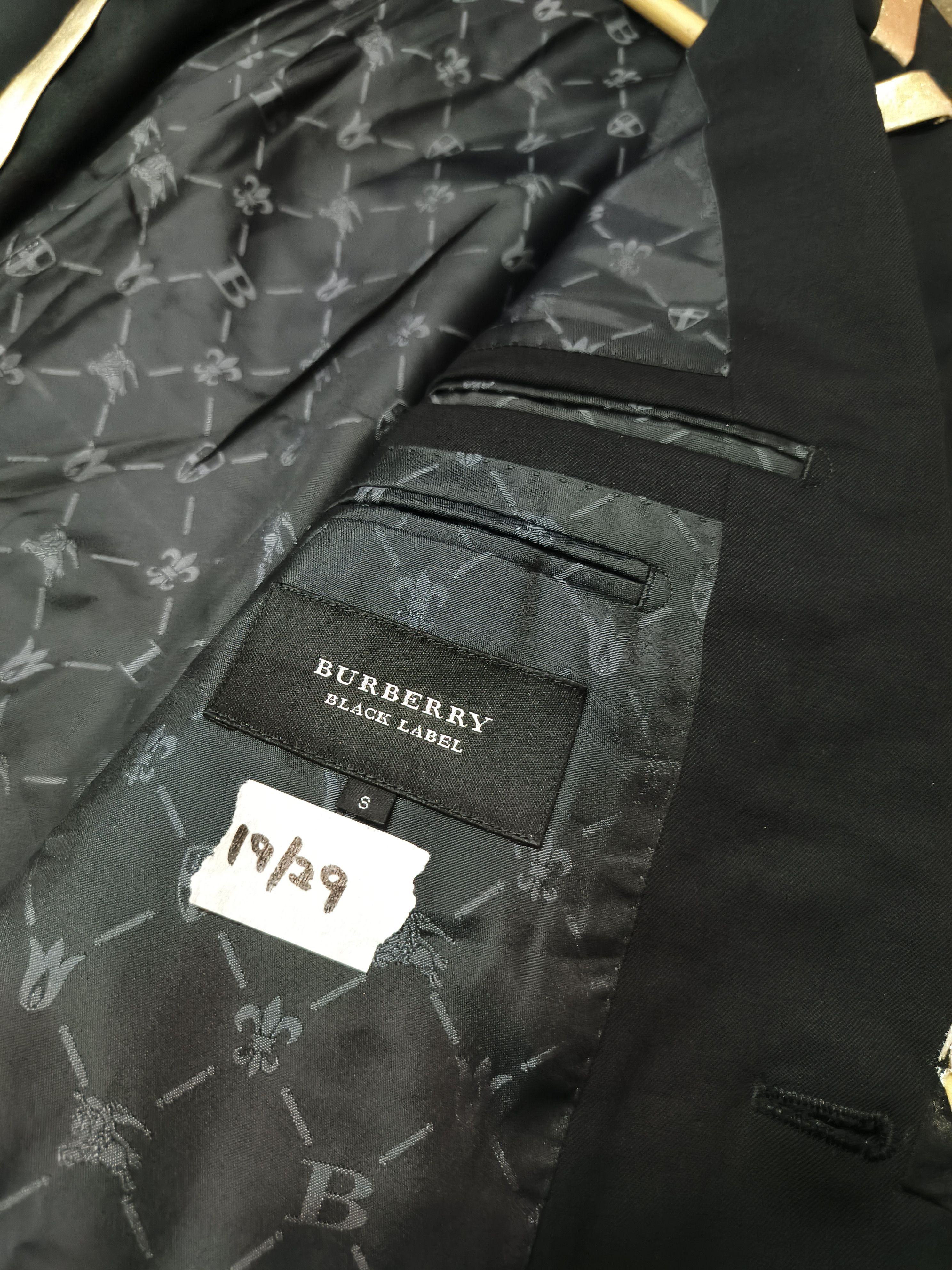 Burberry BURBERRY BLACK LABEL SUPER 100'S BLACK BLAZER JACKET Size 38R - 7 Thumbnail