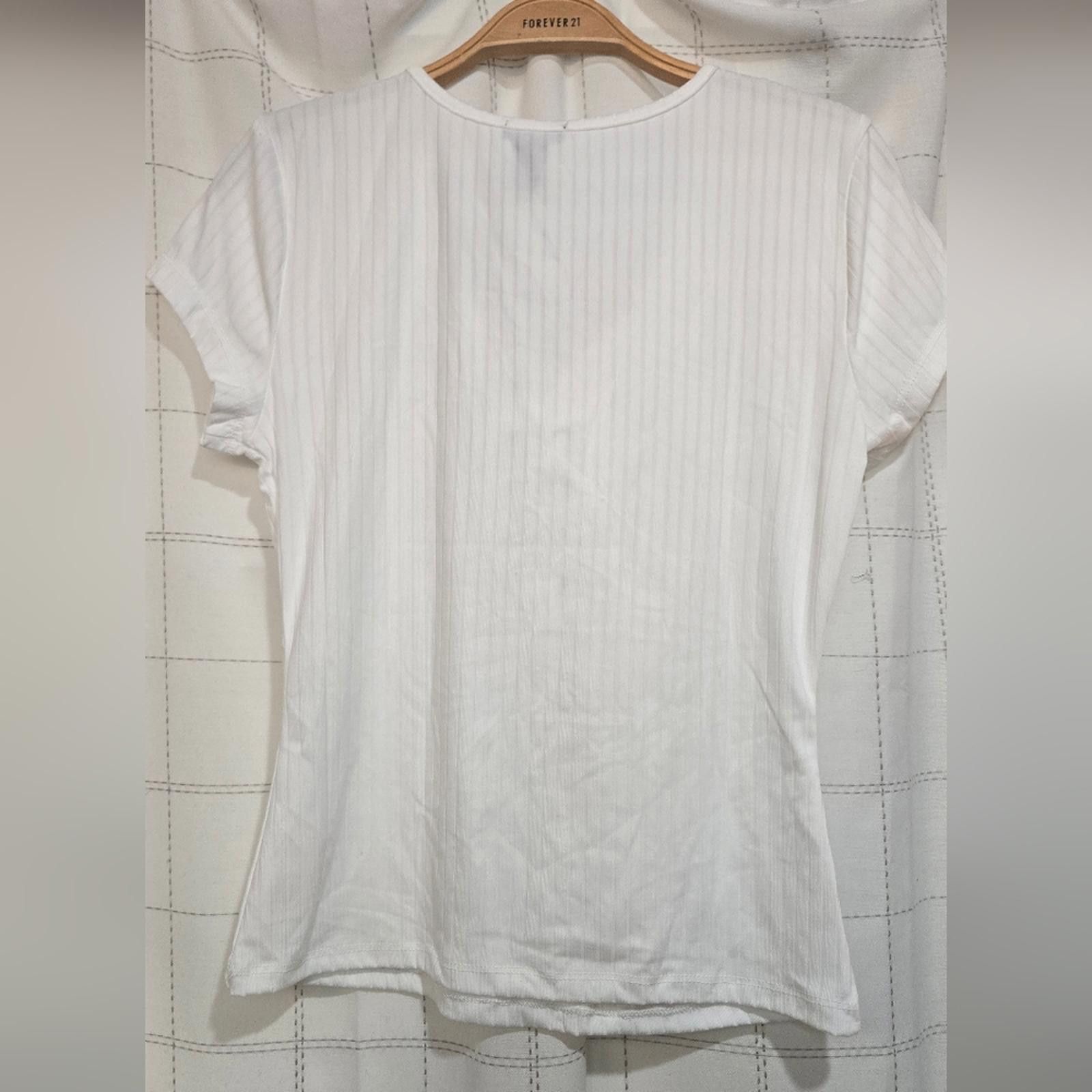 rue21 Rue21 Lace Up V Neck Tee Size L / US 10 / IT 46 - 3 Thumbnail