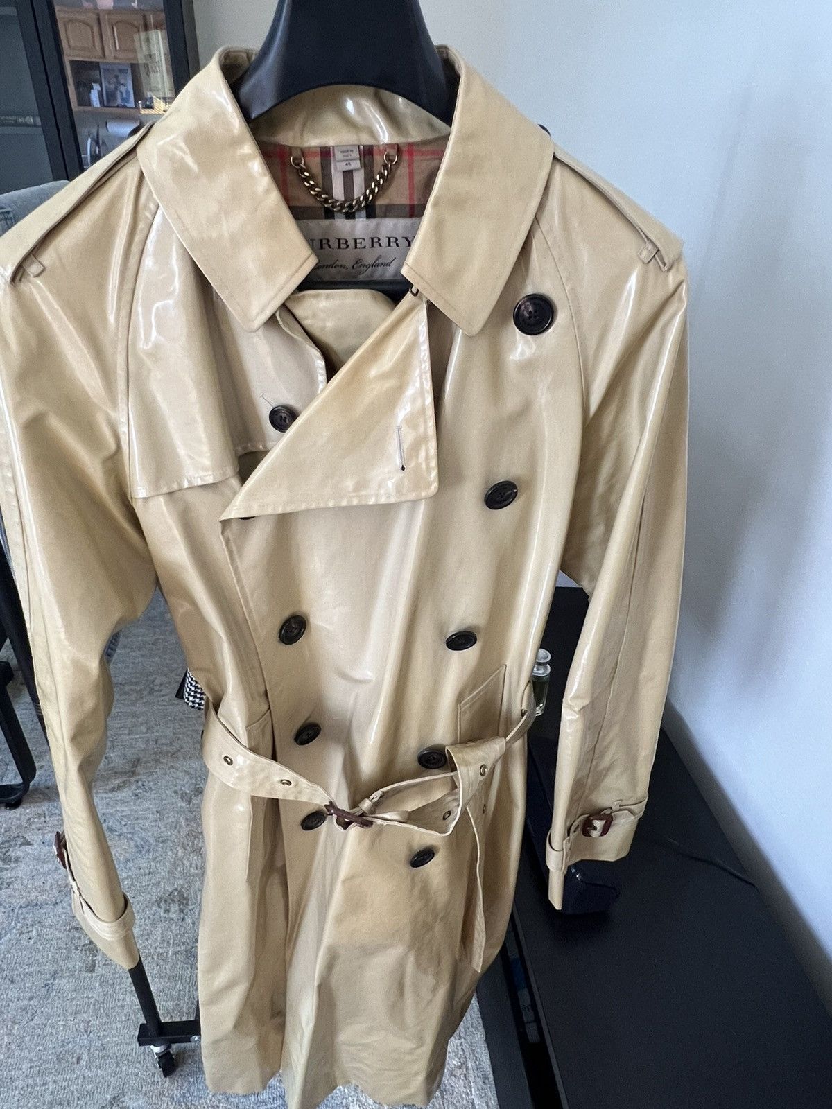 Burberry BURBERRY Laminated Gabardine Trench Coat Size US S / EU 44-46 / 1 - 1 Thumbnail