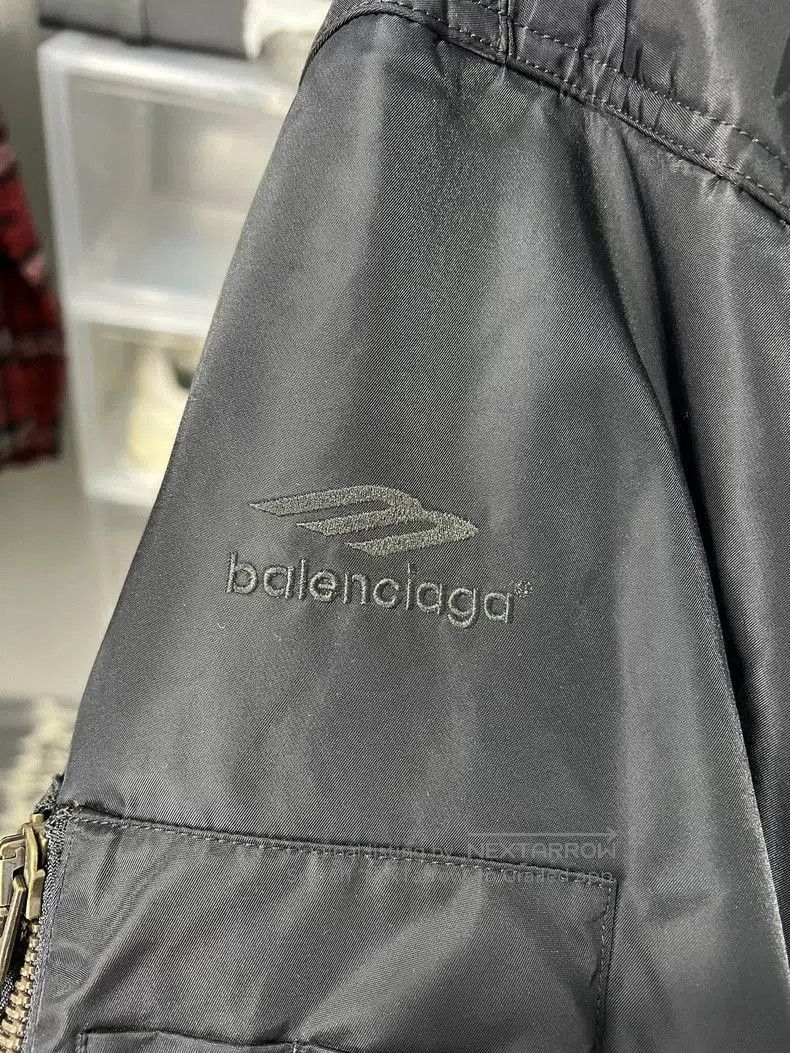 Balenciaga Balenciaga 3B Embroidered Nylon Bomber Jacket. Size US L / EU 52-54 / 3 - 3 Thumbnail