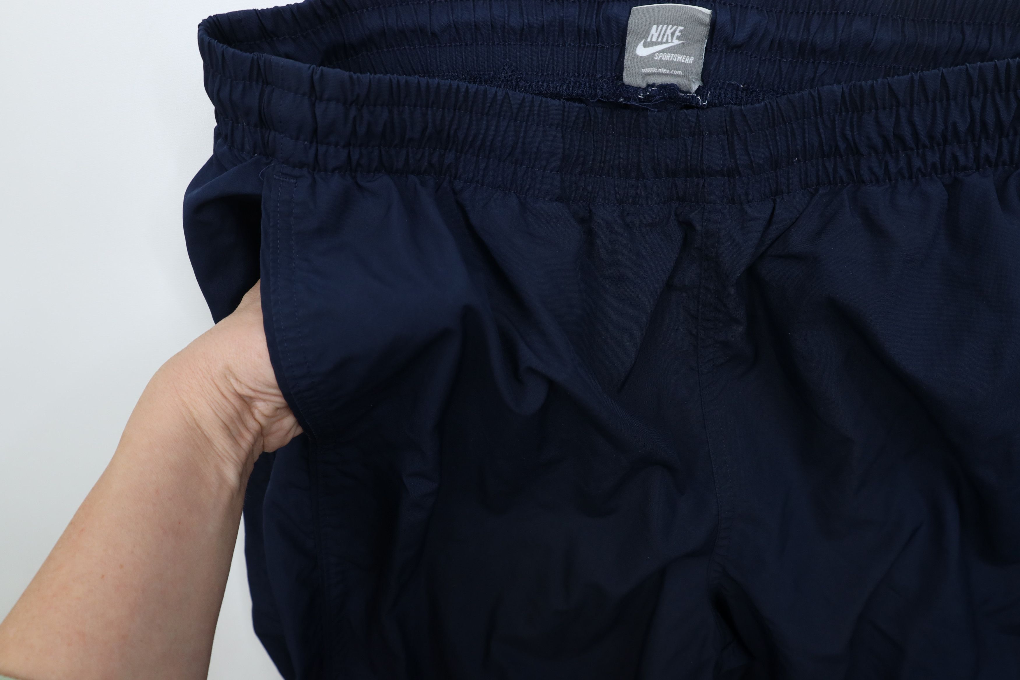 Nike Vintage Nike Scott Mini Swoosh Wide Leg Windbreaker Pants Size US 38 / EU 54 - 9 Thumbnail