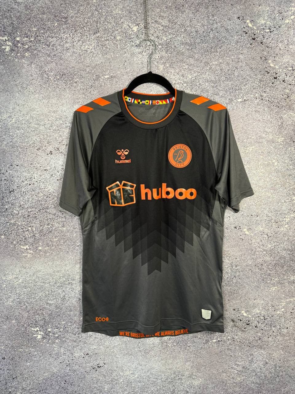 Hummel × Vintage Vintage Bristol City 2022/23 Hummel Soccer Jersey Size US S / EU 44-46 / 1 - 1 Thumbnail