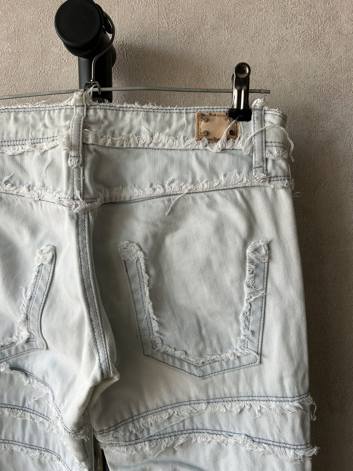 Dolce & Gabbana Dolce & Gabbana Staked and Ripped Slim Fit Jeans Y2K Size 28" / US 6 / IT 42 - 8 Thumbnail