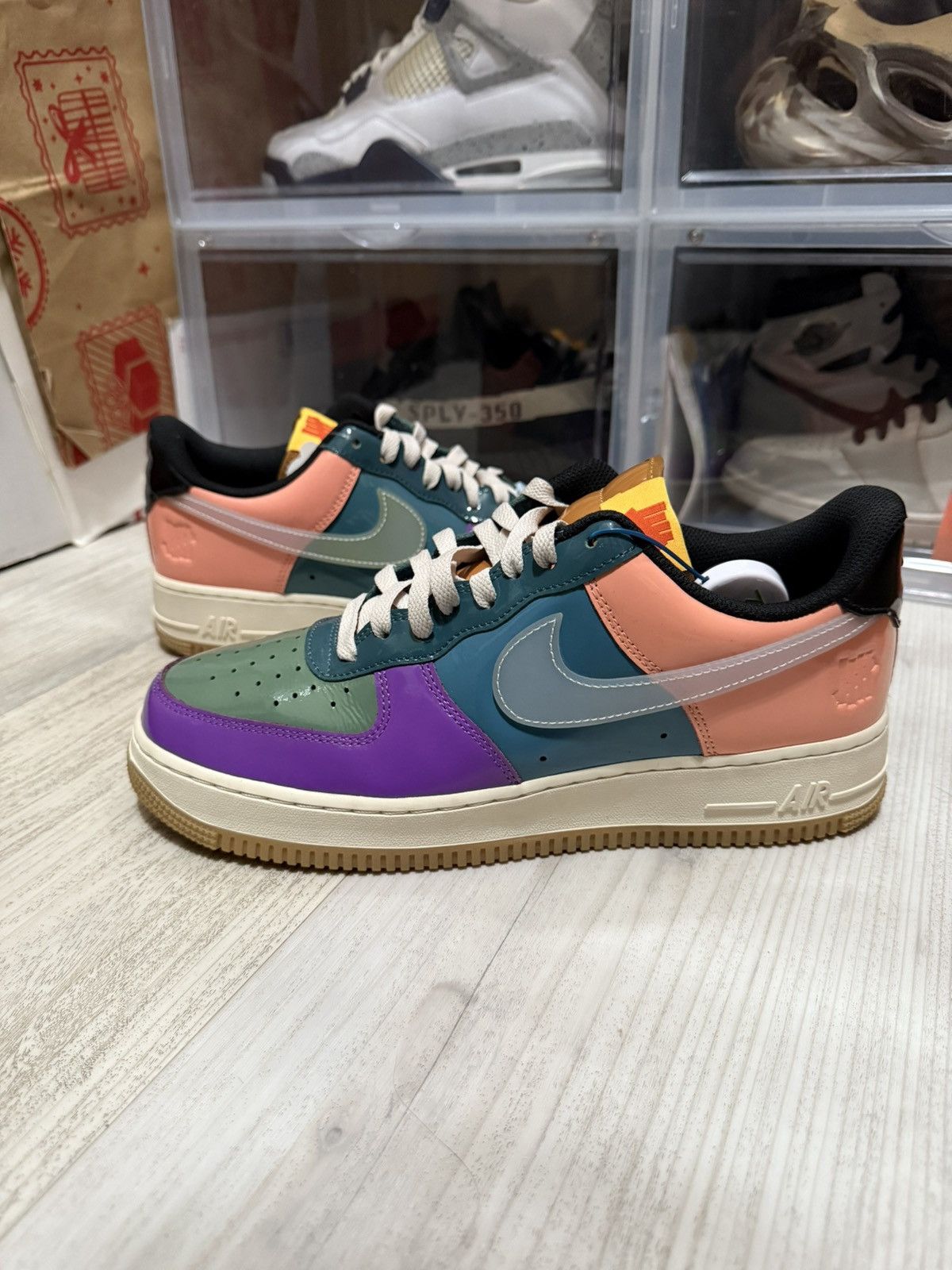 Nike × Undefeated Nike Air Force 1 Low Undefeated Patent Wild Berry Size US 10 / EU 43 - 1 Thumbnail