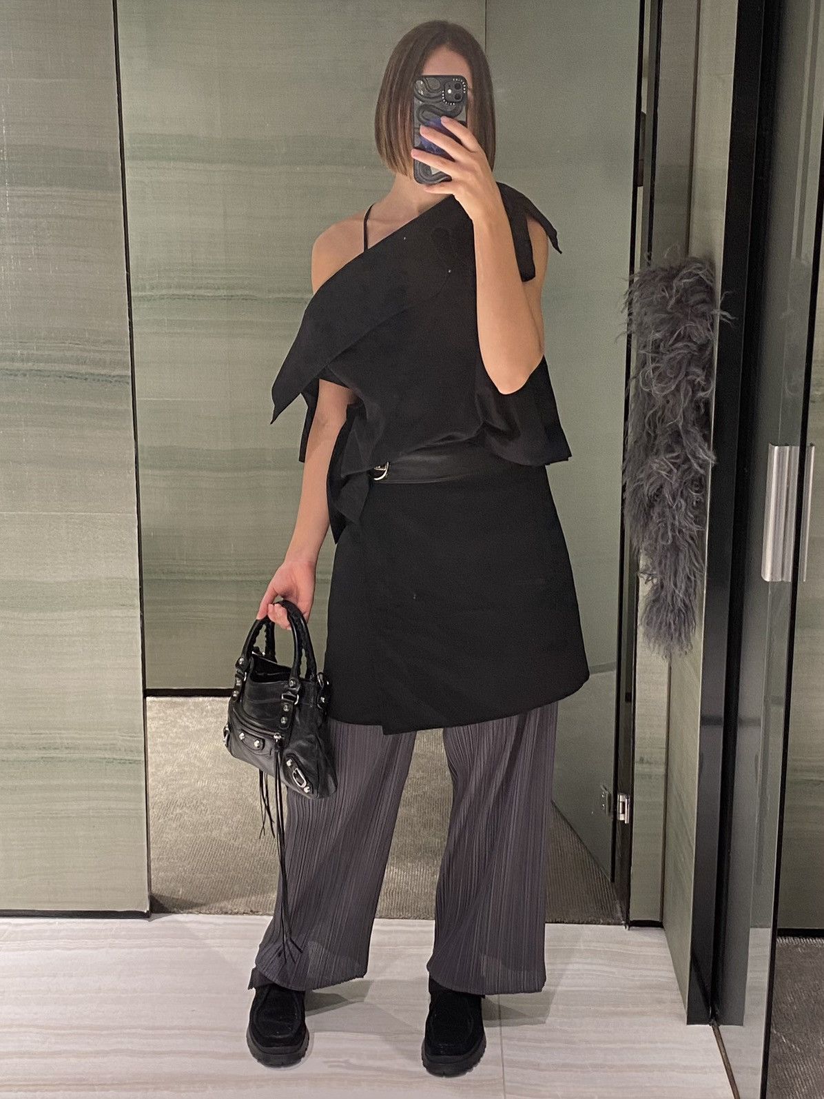 Gucci Gucci wool leather waist wrap skirt Size 30" / US 8 / IT 44 - 2 Thumbnail