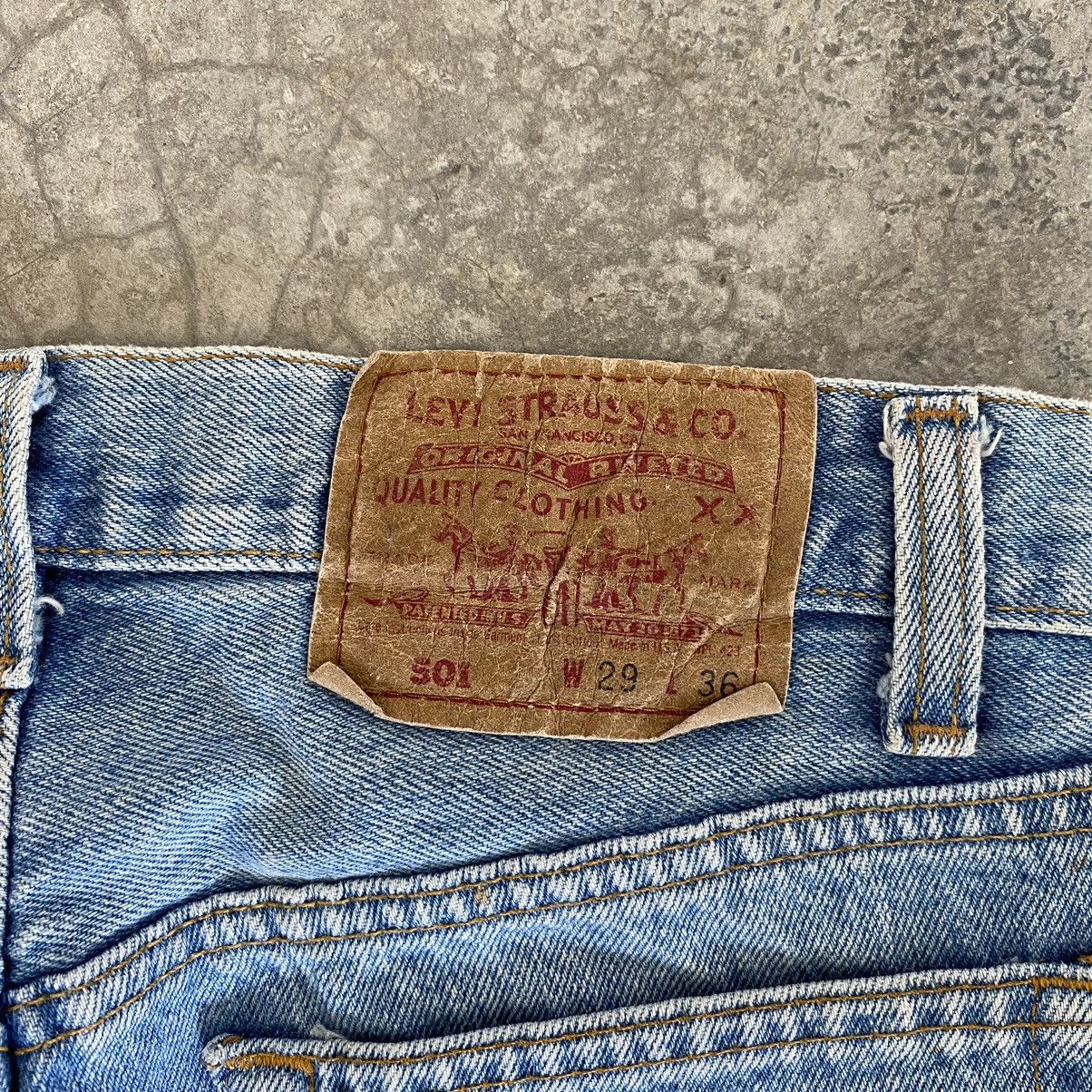 Levi's Vintage Late 80’s Levis 501 Faded Blue Denim Jeans Size US 28 / EU 44 - 19 Thumbnail