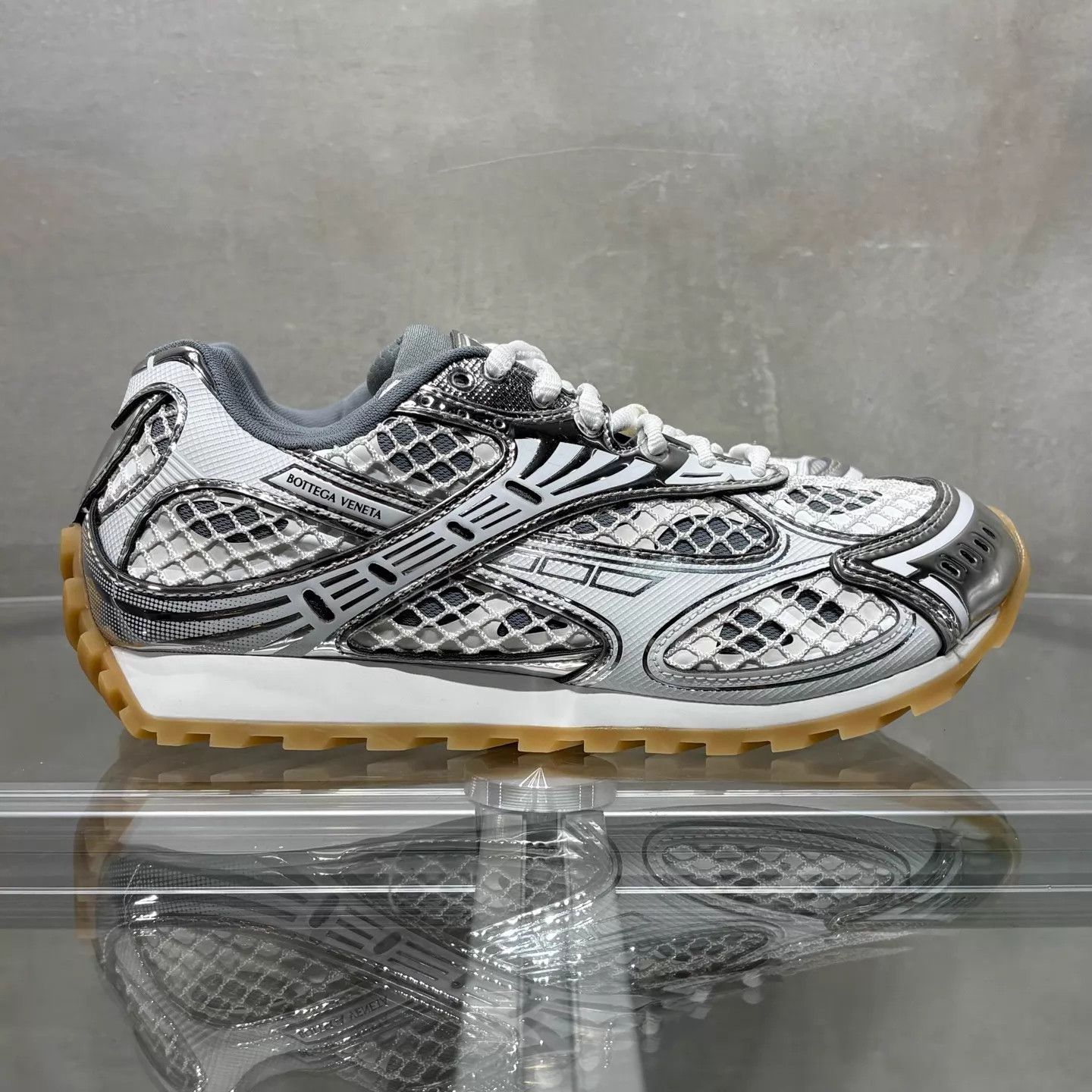 Bottega Veneta Bottega Veneta Orbit Silver/White Sneakers 38 NIB Size US 7.5 / IT 37.5 - 4 Thumbnail