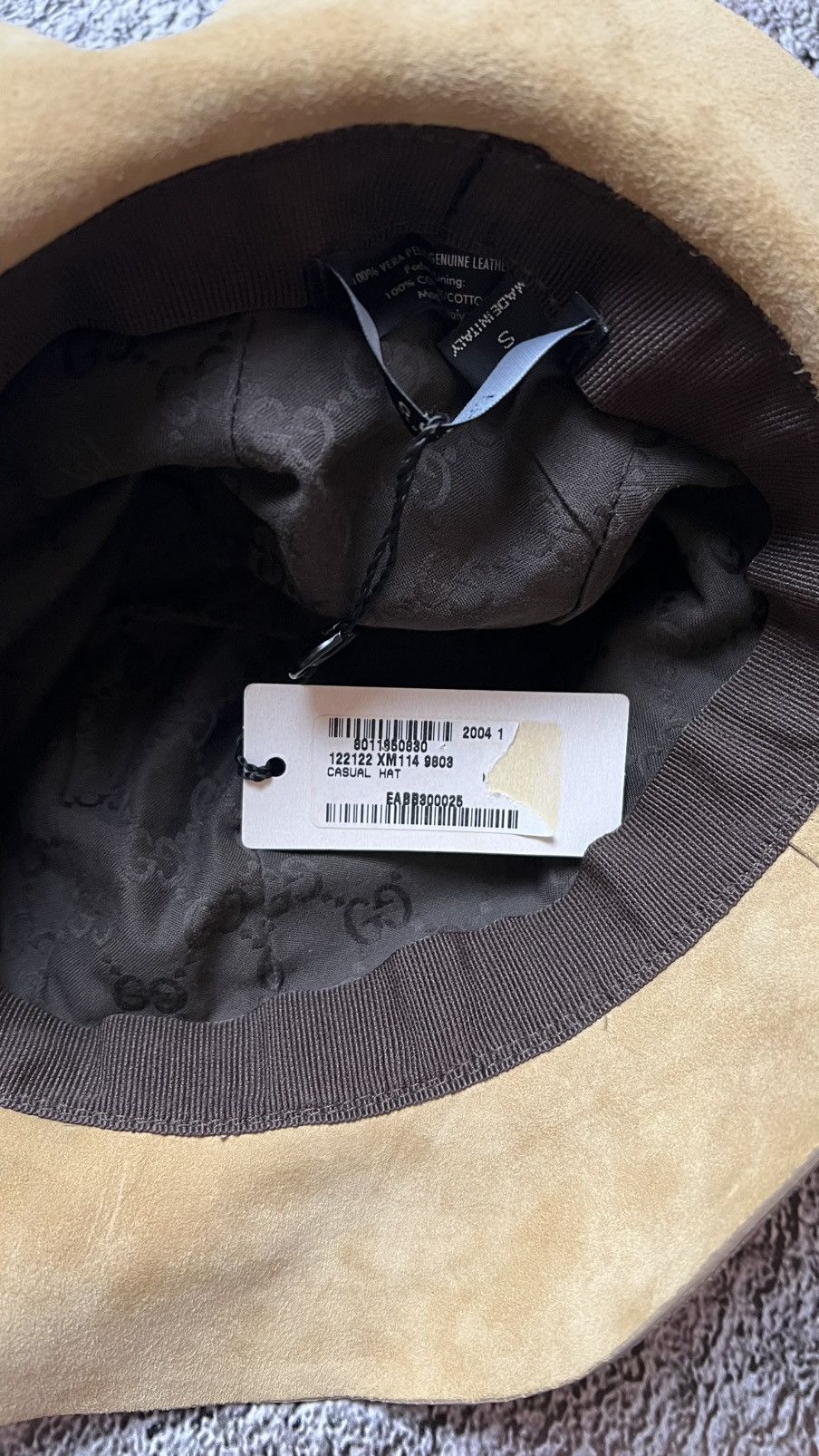 Gucci NEW WITH TAGS SIZE SMALL Gucci bucket suede bucket hat Size ONE SIZE - 4 Thumbnail