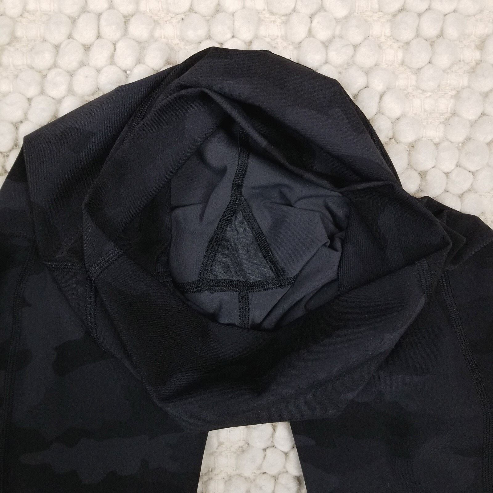 Lululemon Lululemon Wunder Under Crop High-Rise Sz 2 Size 26" / US 2 / IT 38 - 3 Thumbnail