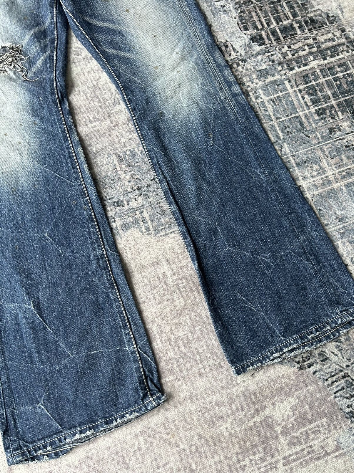 Vanquish Flared Vanquish Mudwash Punk Jeans Size US 31 - 11 Thumbnail