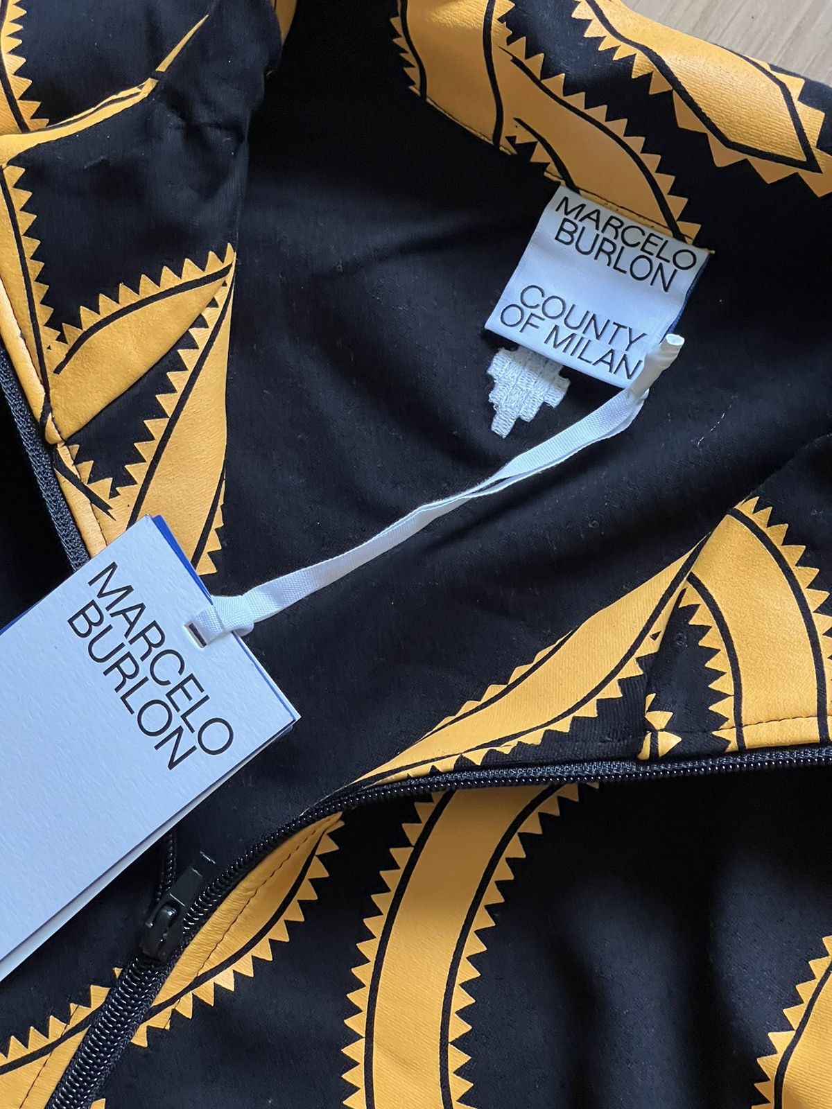 Marcelo Burlon Marcelo Burlon track zip up jacked snake gold luxury Size US M / EU 48-50 / 2 - 7 Thumbnail