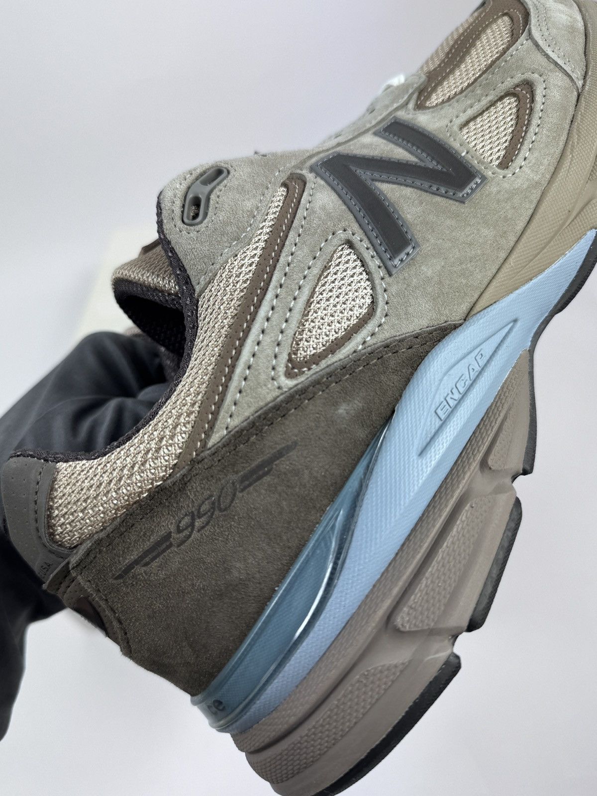 Auralee × New Balance MIUSA 990 V4 AURALEE GREY SNEAKERS Size US 11.5 / EU 44-45 - 6 Thumbnail