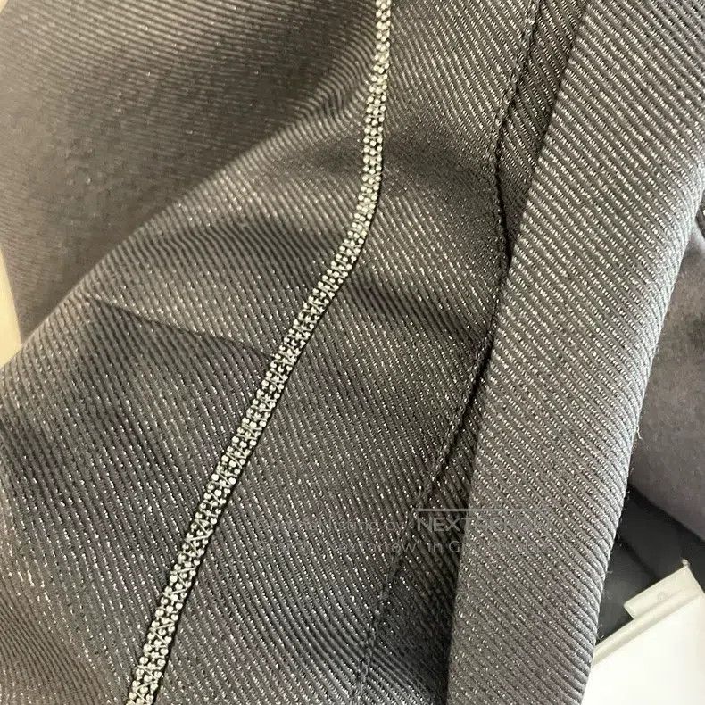Brunello Cucinelli Brunello Cucinelli Black Beaded New Wool Short Suit Jacket Size XS / US 0-2 / IT 36-38 - 7 Thumbnail