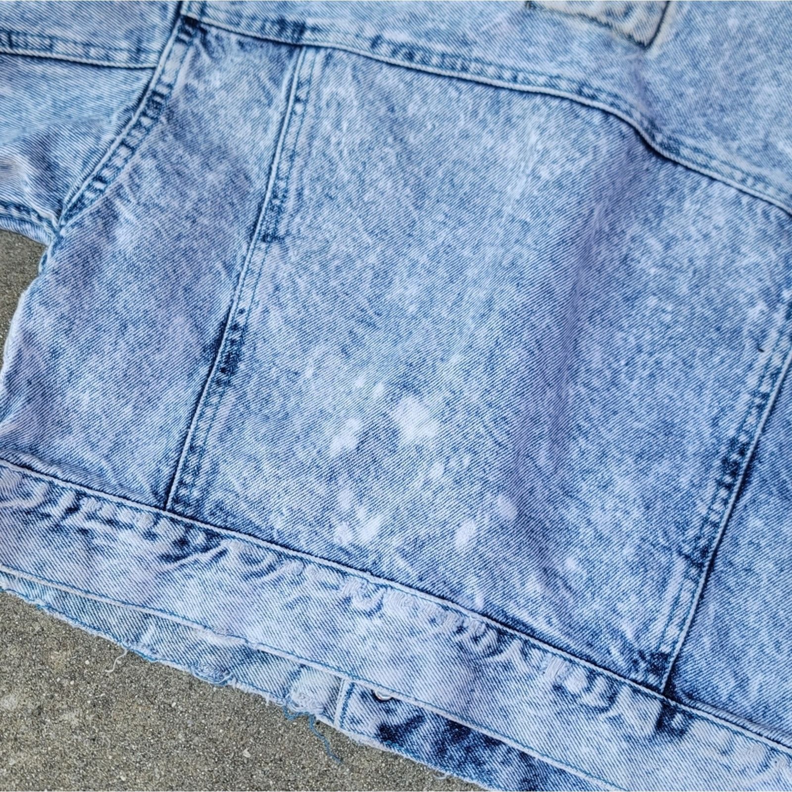 The Unbranded Brand Vtg Code Bleu Acid Washed Cropped Distressed Denim Jacket Size S / US 4 / IT 40 - 6 Thumbnail