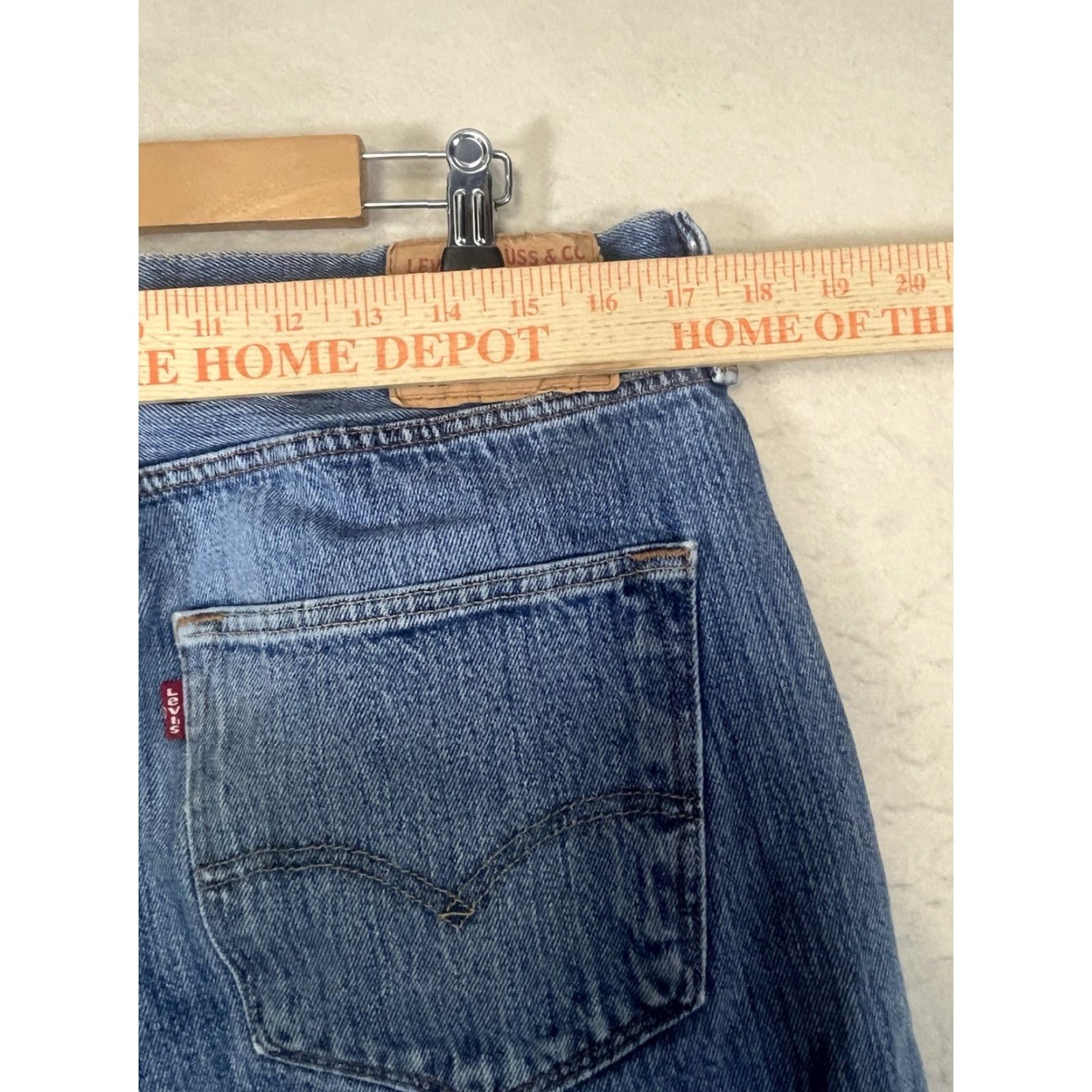 Levi's VINTAGE Levi's 501 Jeans Men 36x32 Denim Straight Button Fly 5-Pocket Blue 90s USA Size US 36 / EU 52 - 3 Thumbnail