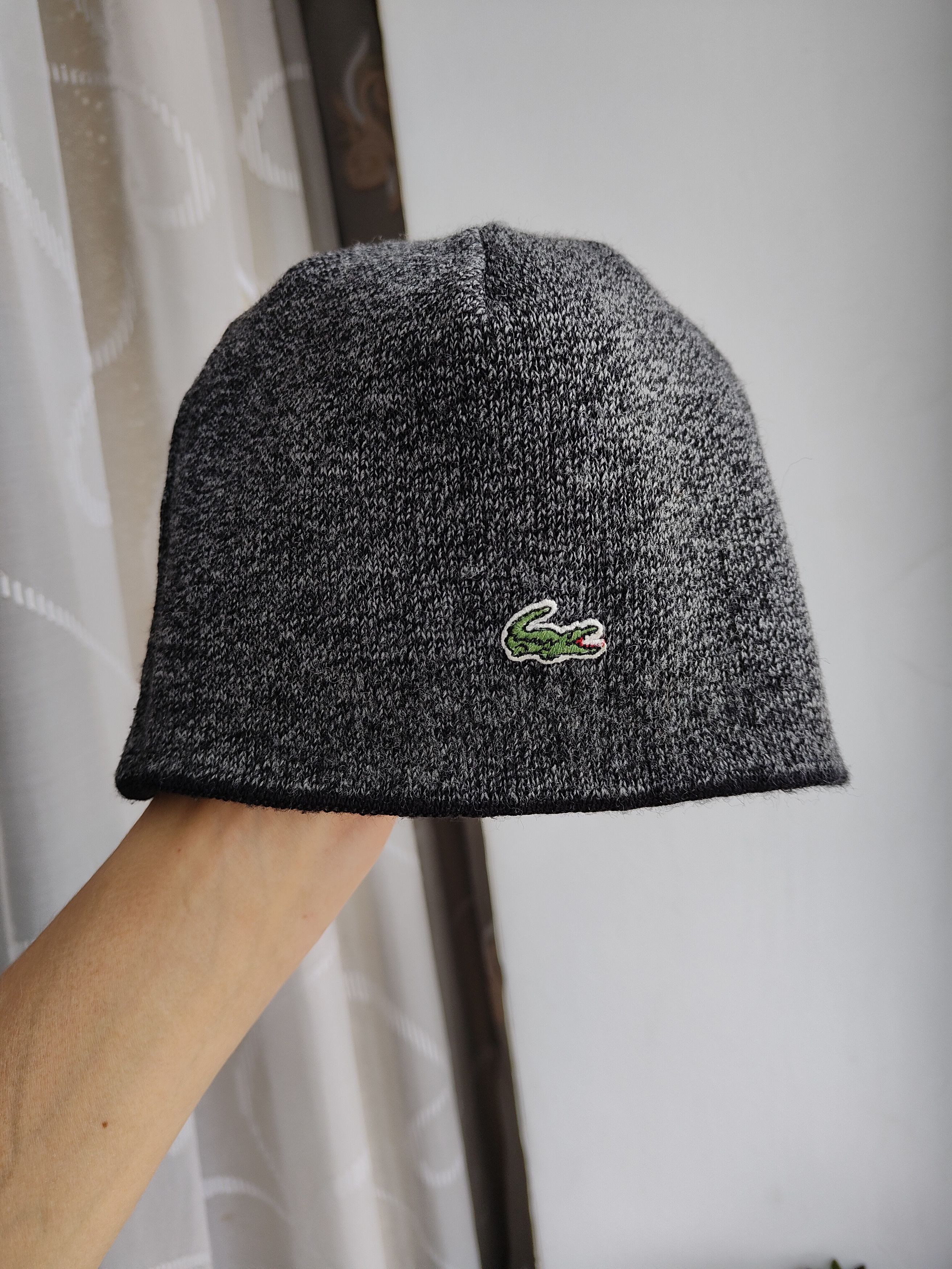 Lacoste Vintage Reversible Lacoste Beanie Hat To The Middle Ears Size ONE SIZE - 4 Thumbnail