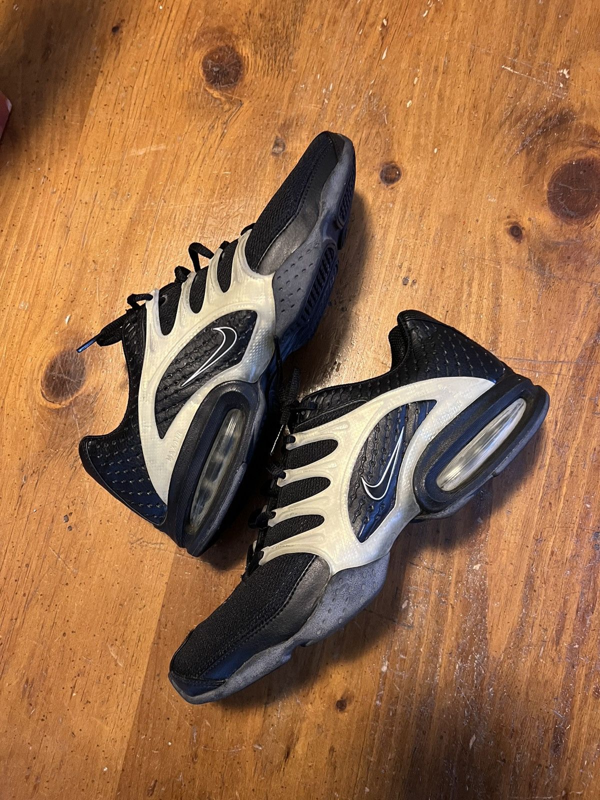 nike air max 2003 gold