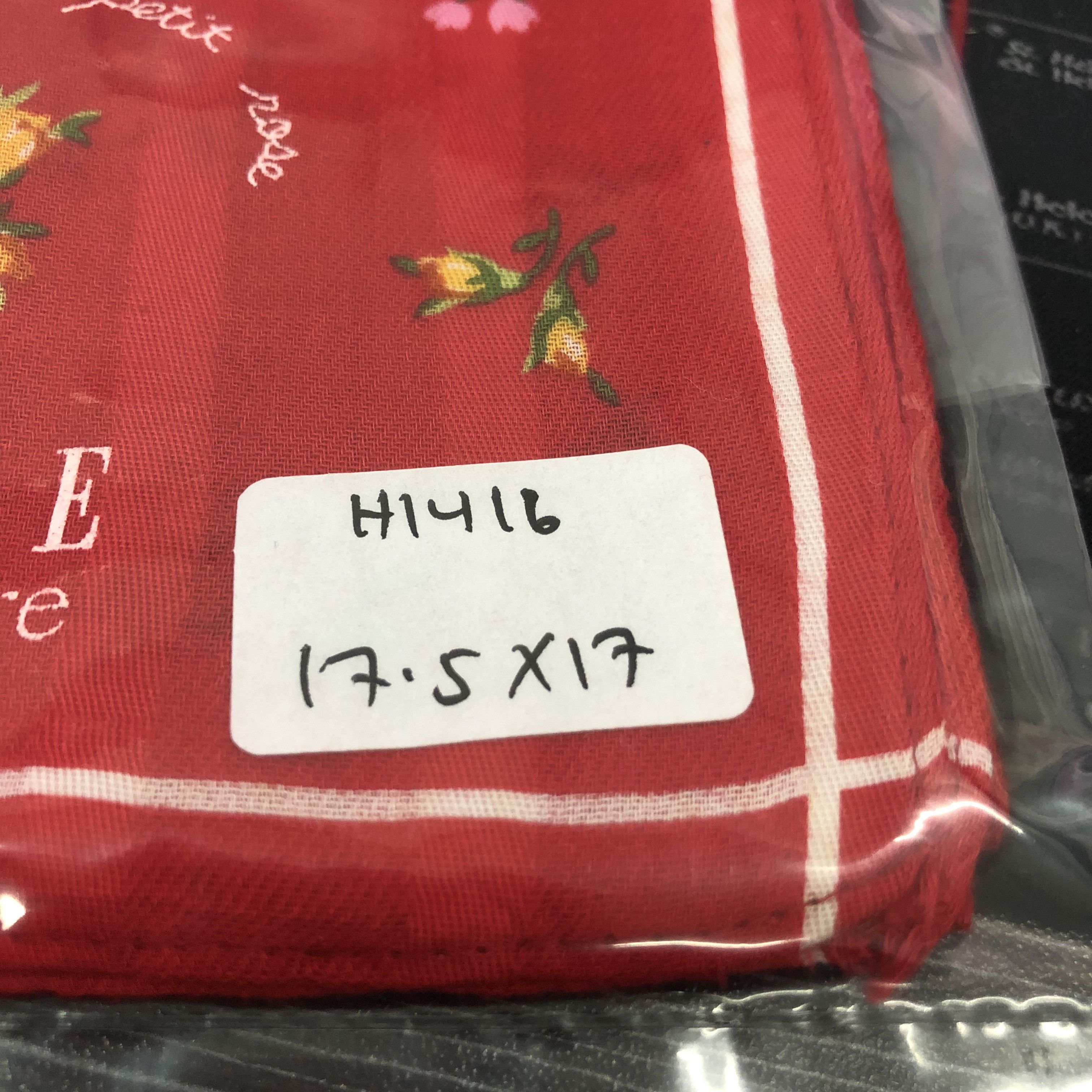 Vintage Elle Lumiere Handkerchief Neckerchief Bandana H1416 Size ONE SIZE - 5 Thumbnail