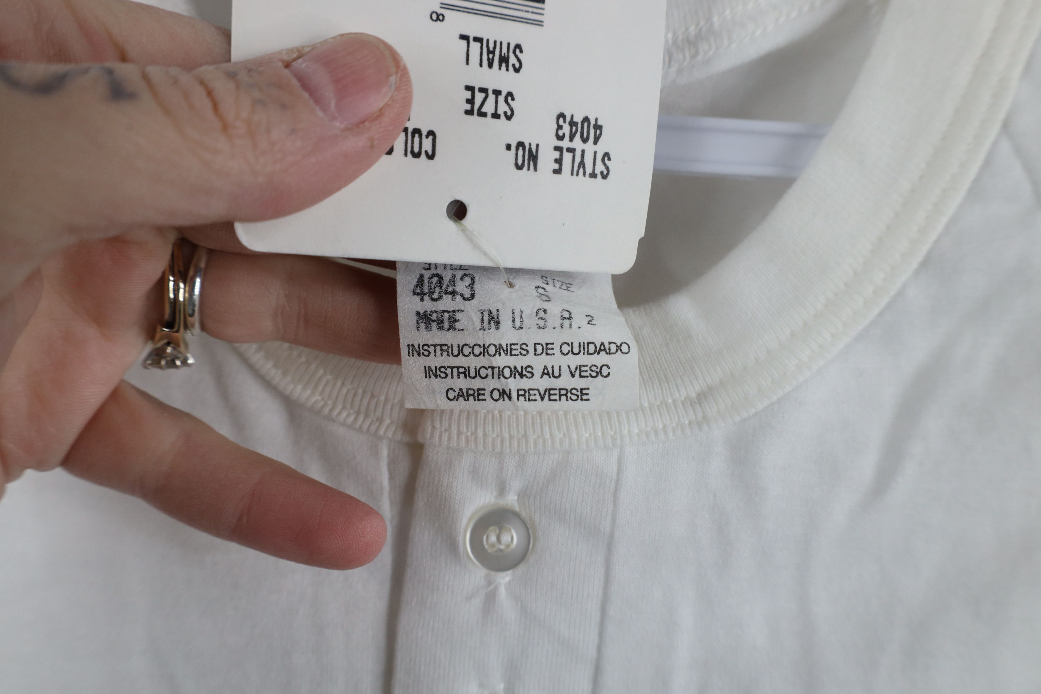 Vintage Deadstock Vintage 90s Streetwear Henley T-Shirt White USA Size US S / EU 44-46 / 1 - 10 Thumbnail