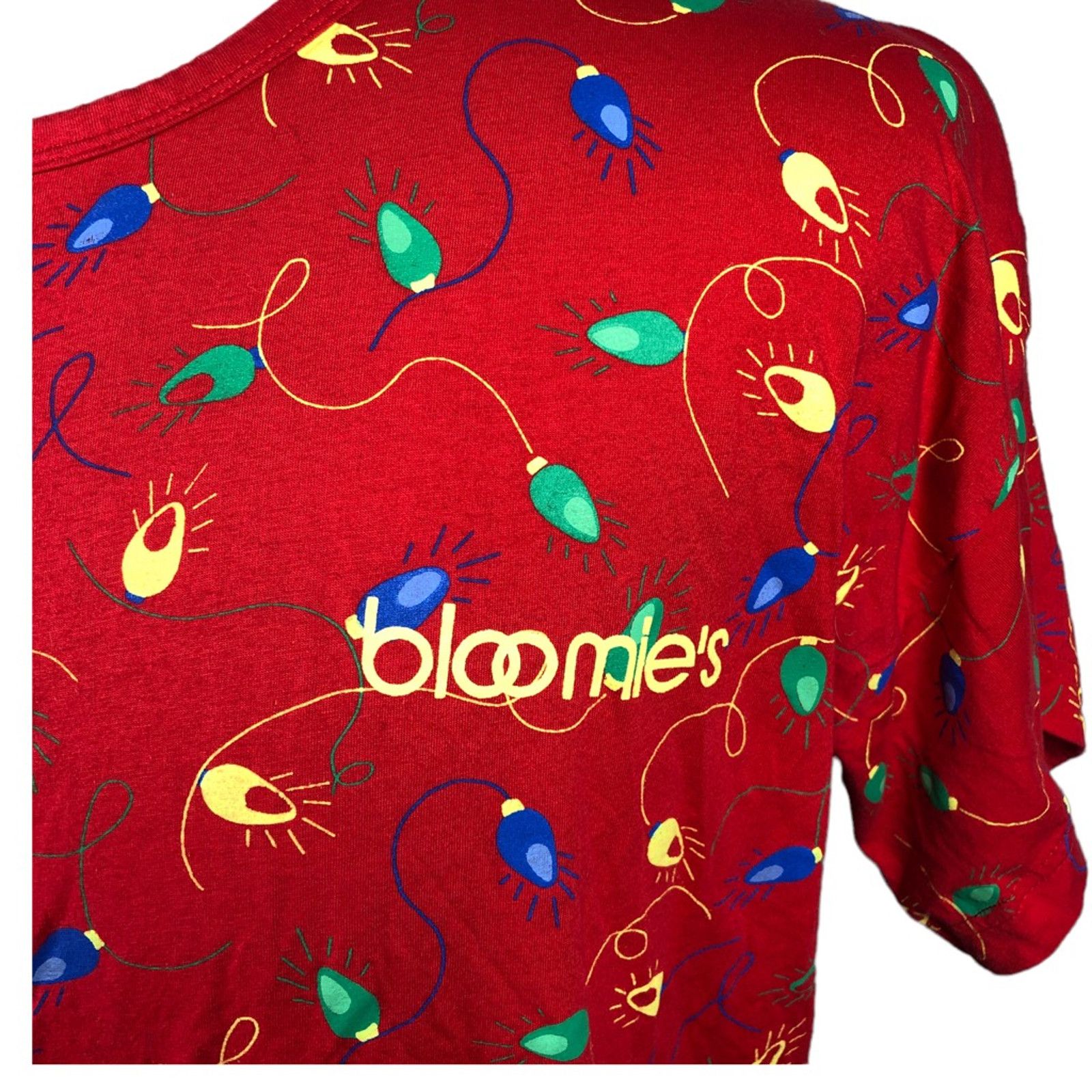 Bloomingdale's Bloomingdales T-Shirt Red Christmas Light Limited Edition OS Size US XL / EU 56 / 4 - 5 Thumbnail