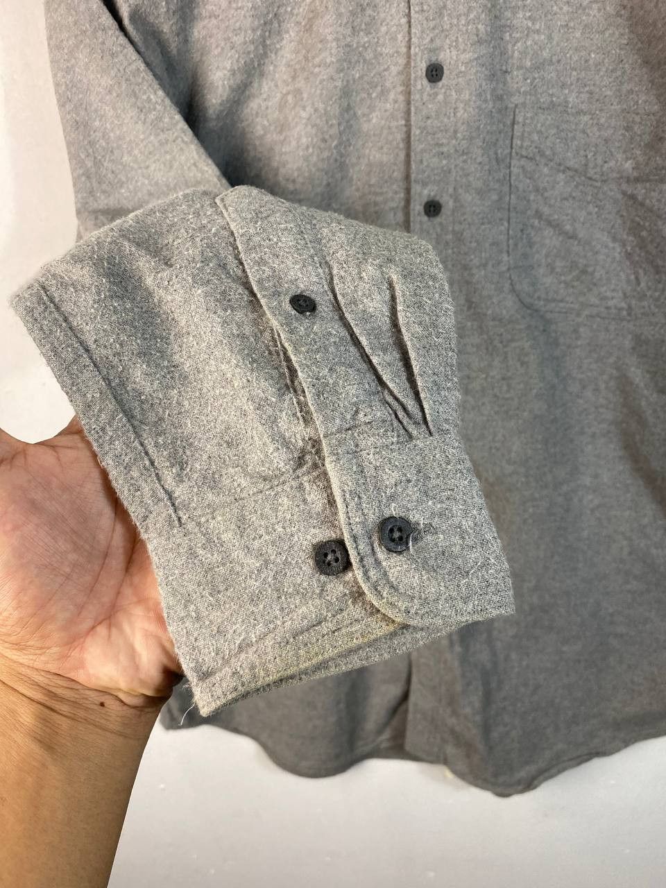 Woolrich Woolen Mills vintage woolrich grey shirt made in usa Size US L / EU 52-54 / 3 - 3 Thumbnail