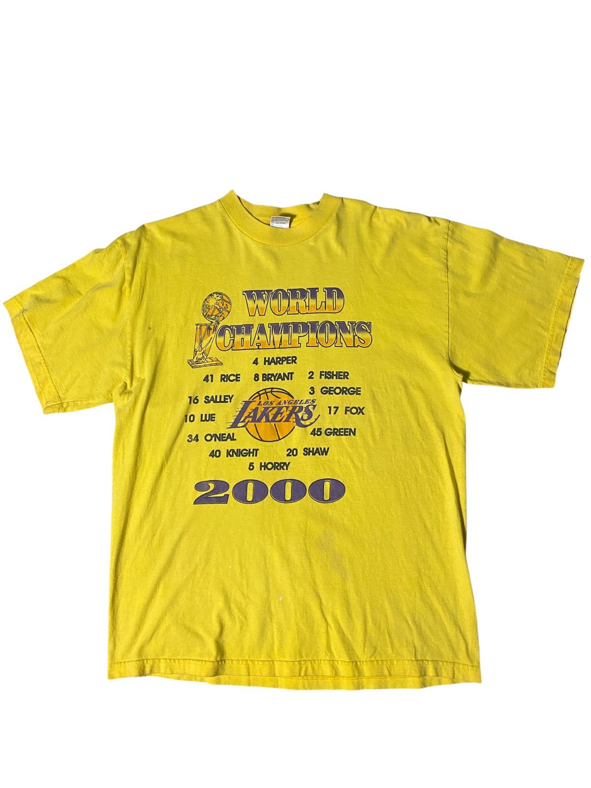 NBA Vintage 2000s Lakers World Champions Tshirt Size US XL / EU 56 / 4 - 1 Thumbnail