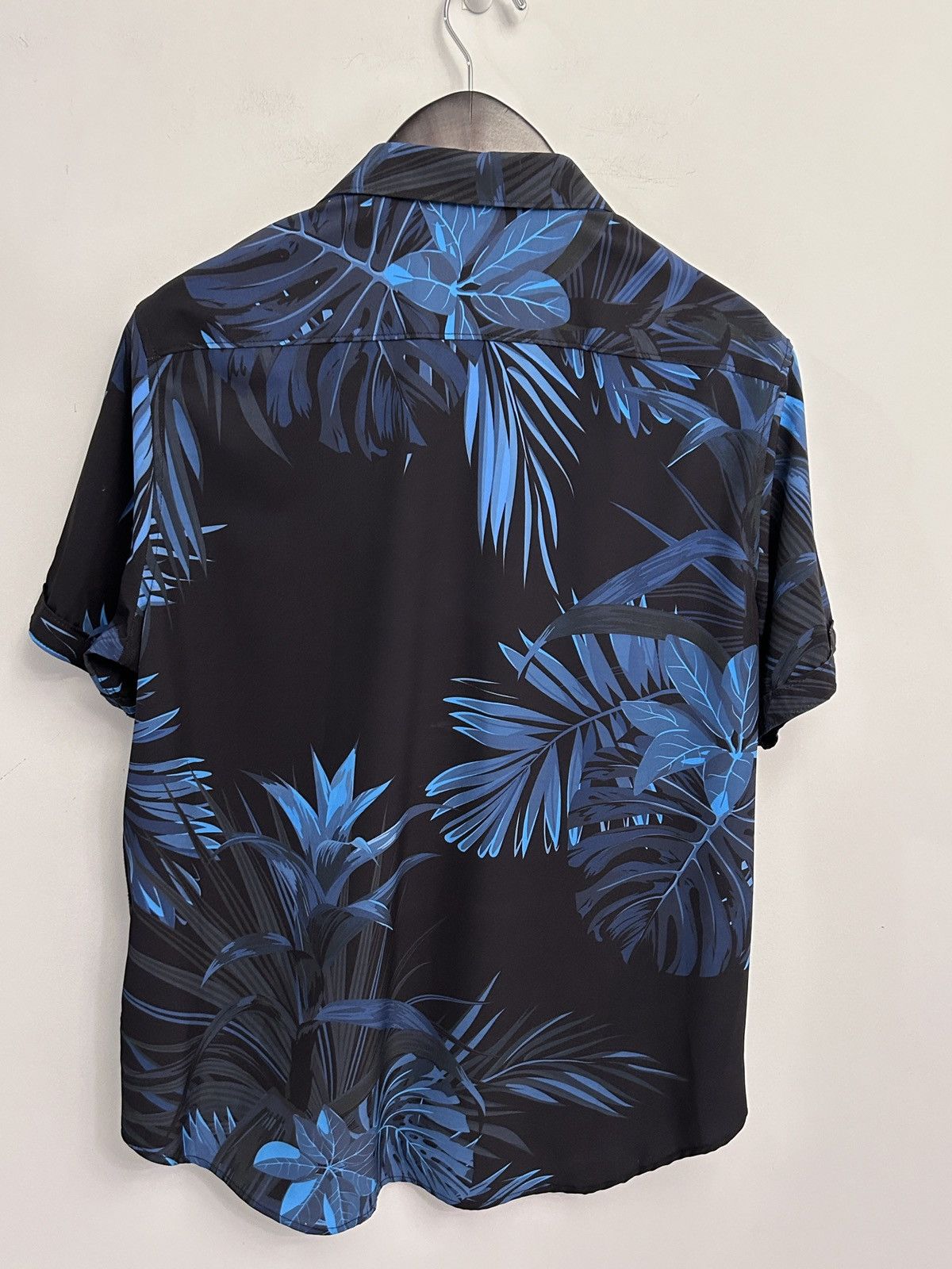 Robert Graham Robert Graham Heart of Darkness S/S Shirt Size large Size US L / EU 52-54 / 3 - 6 Thumbnail