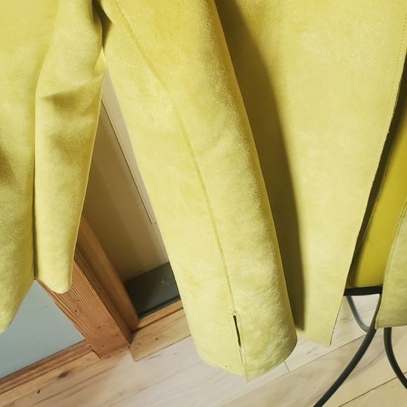 Designer Joan Vass Mustard Yellow Suede Long Sleeve Sz. L Jacket Size L / US 10 / IT 46 - 6 Thumbnail
