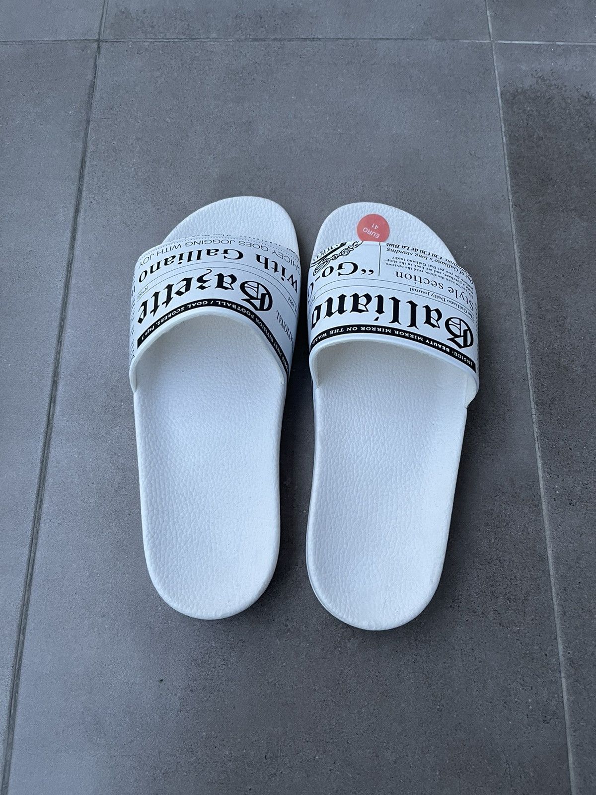 John Galliano !DS! SS22 Galliano Gazette Print White Slip Ons Size US 8 / EU 41 - 5 Thumbnail