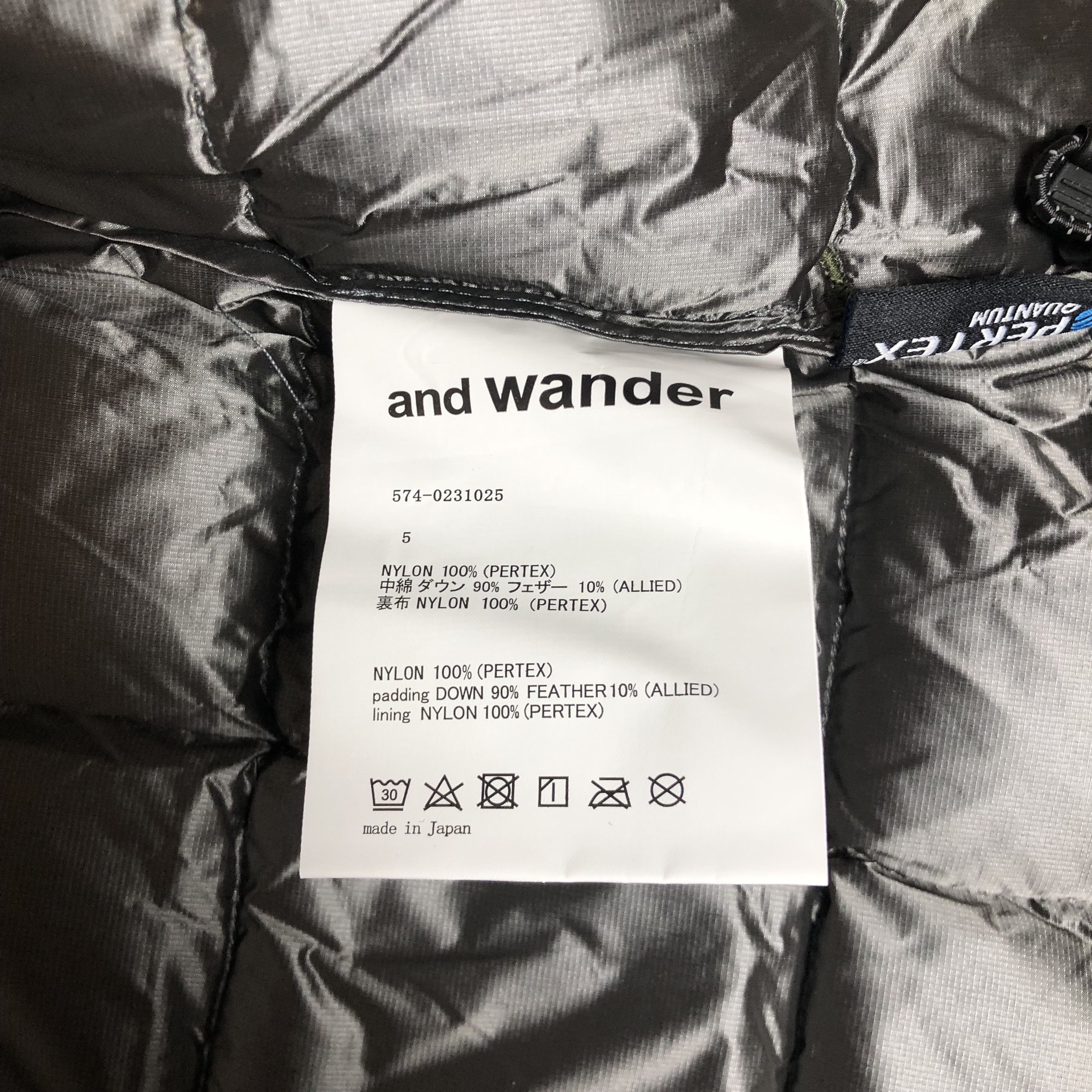 And Wander And WANDER Diamond Stich Vest Down Puffer Outdoor Size US L / EU 52-54 / 3 - 5 Thumbnail