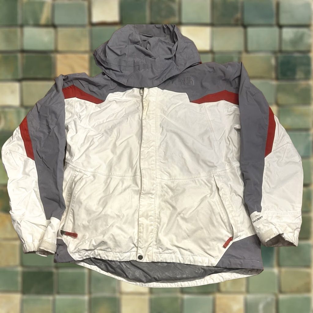 The North Face The North Face Hyvent Jacket Men XL Tri Tone Outdoors Ski Rain Hooded Red Regular Nylon Solid Mens Jacket Size US XL / EU 56 / 4 - 1 Thumbnail