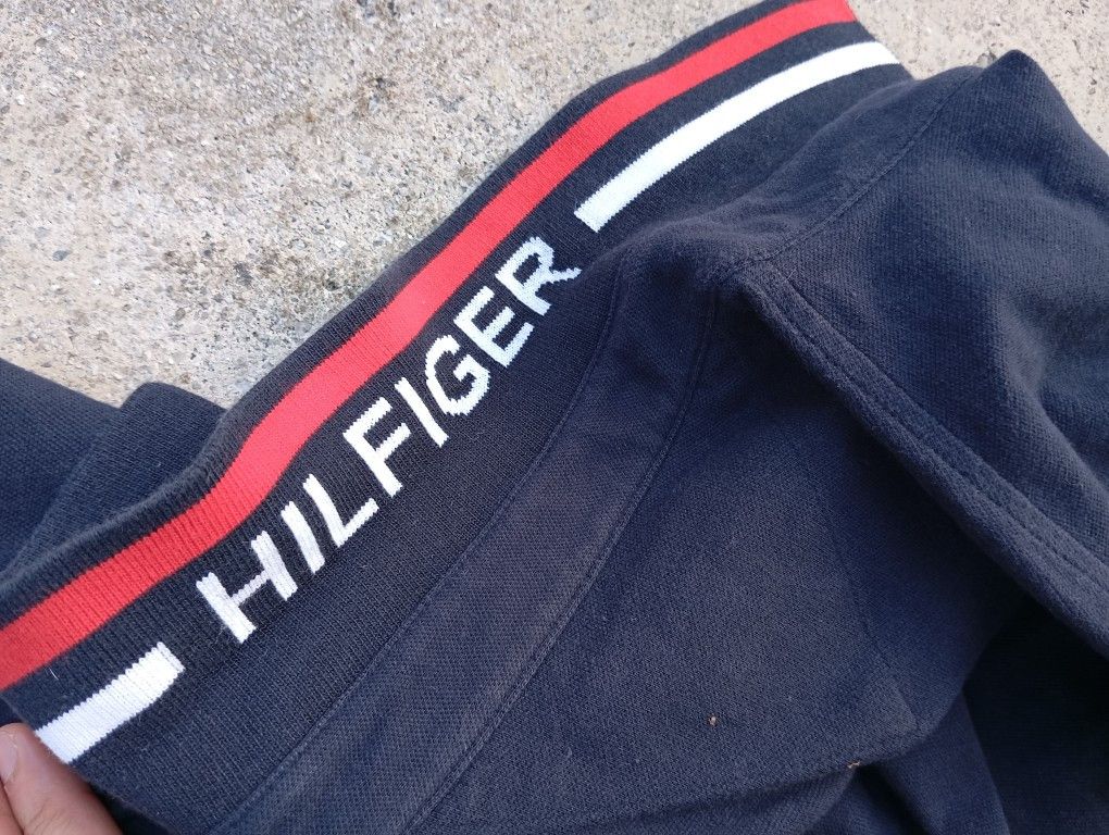 Tommy Hilfiger Tommy Hilfiger Polo Fashion Casual Brand 😎 Size US M / EU 48-50 / 2 - 4 Thumbnail