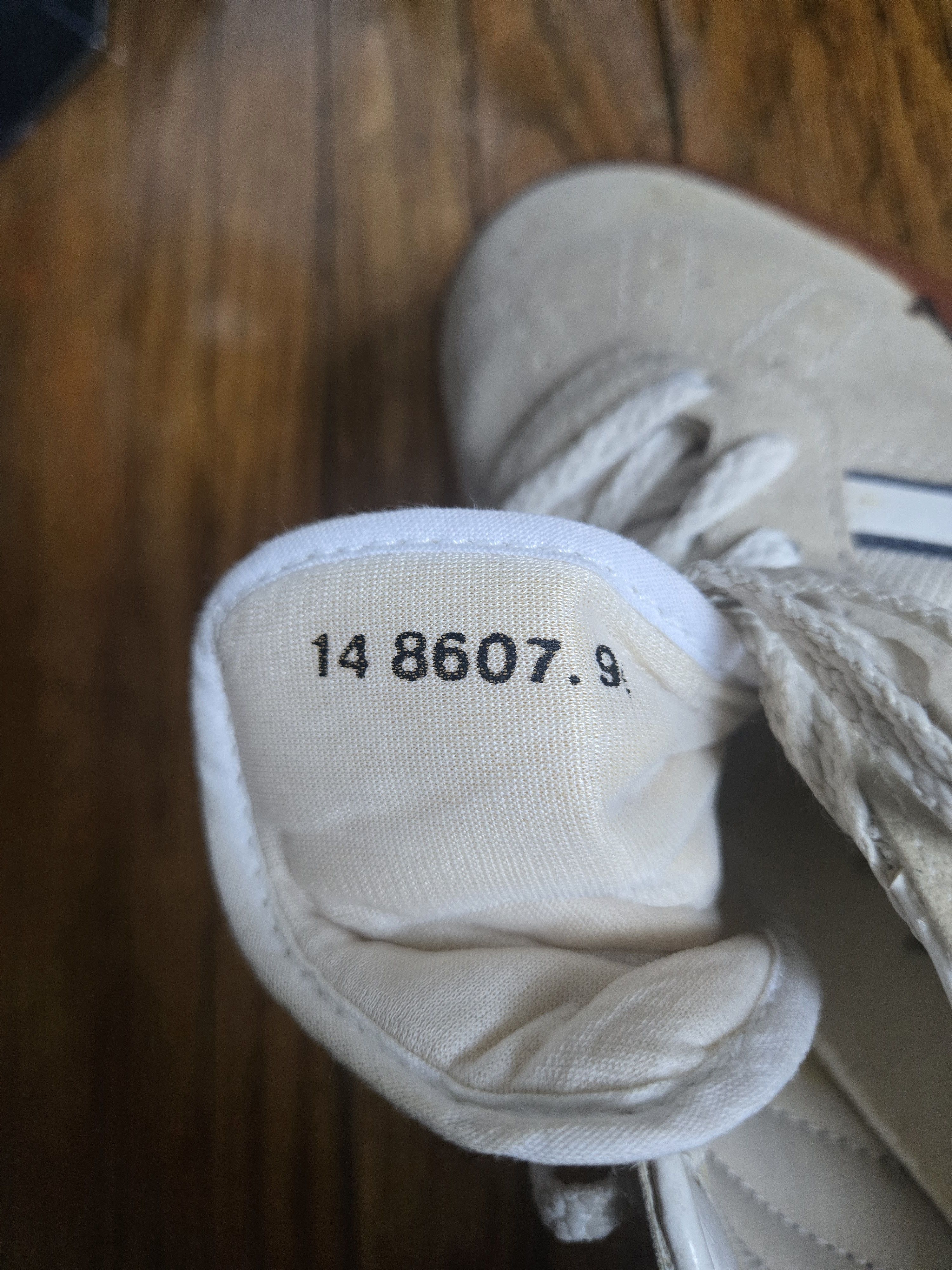 Adidas vtg Adidas 1986 Indoor King 9US/8Uk Sneaker Made in Taiwan Size US 9 / EU 42 - 8 Thumbnail