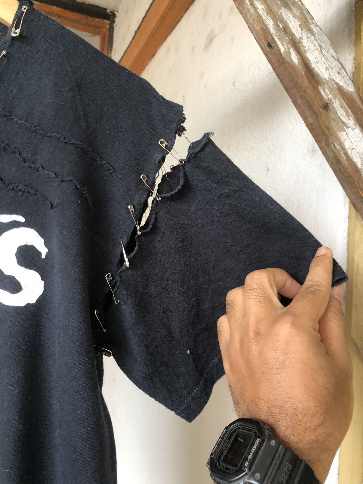 Misfits Rare Vintage Misfits Bondage Punk Distressed Tshirt Size US S / EU 44-46 / 1 - 7 Thumbnail