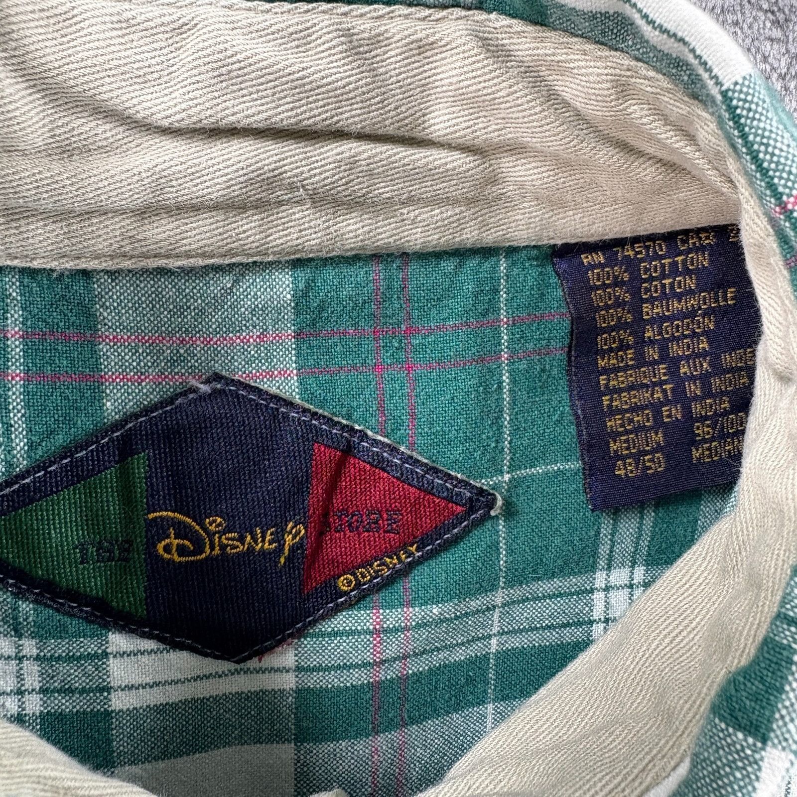 Disney Lot of 2 Disney Store Shirts Men M Vintage 80s Tigger Mickey Size US M / EU 48-50 / 2 - 13 Thumbnail