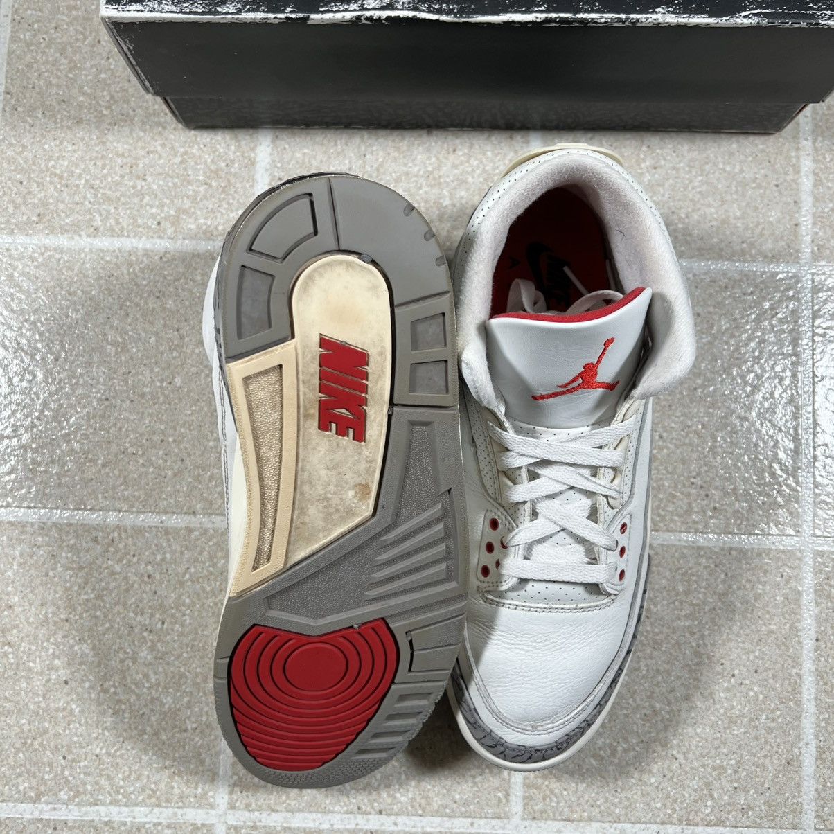 Jordan Brand Nike Air Jordan 3 Retro White Cement Reimagined Size 10 Size US 10 / EU 43 - 5 Thumbnail