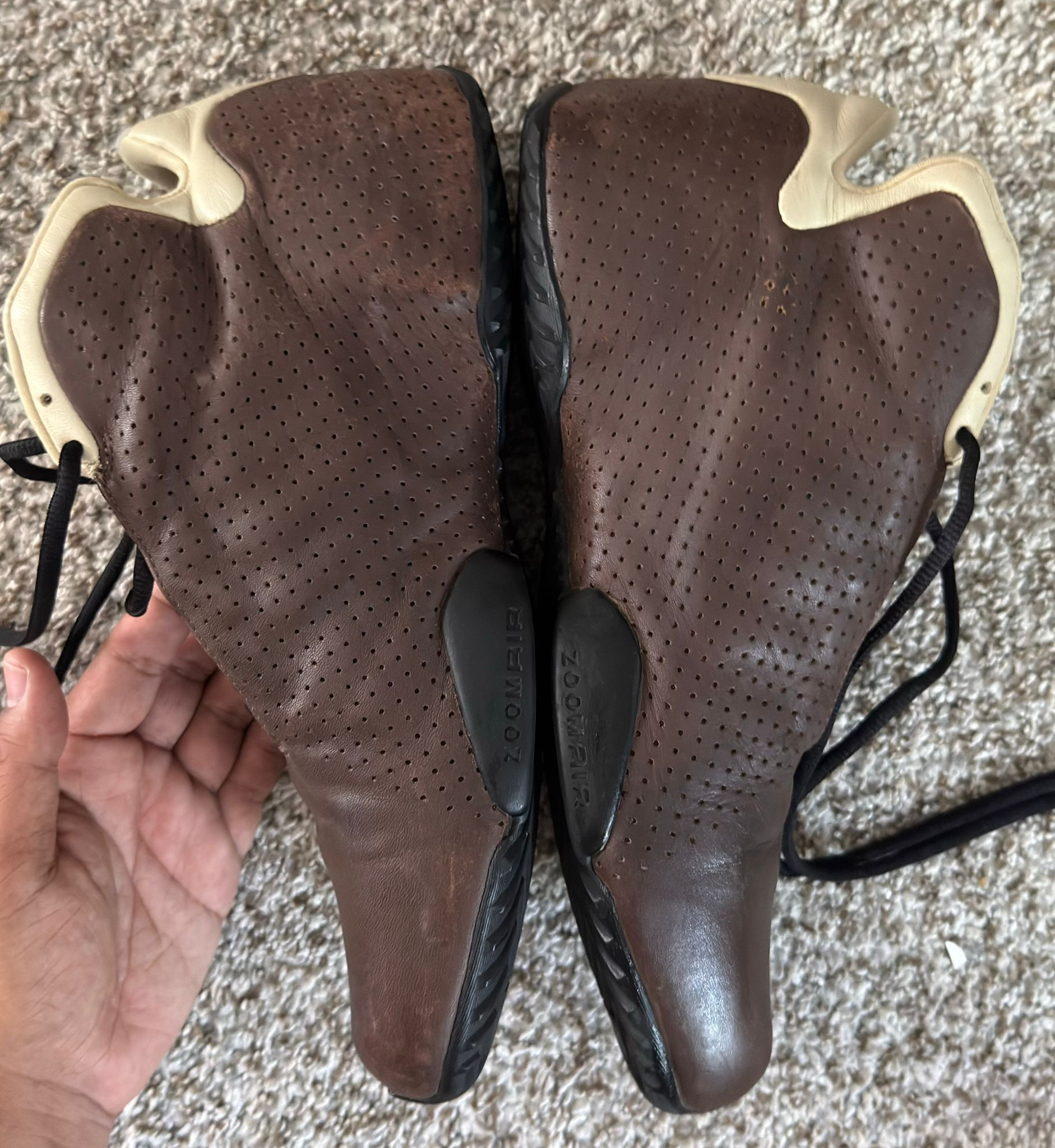 Nike Vintage Nike Air Hyper Flight Leather Brown Basketball Shoes Size US 10.5 / EU 43-44 - 4 Thumbnail