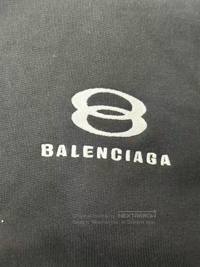 Balenciaga Balenciaga Printed Hooded Long Sleeve Sweatshirt Size US M / EU 48-50 / 2 - 3 Thumbnail