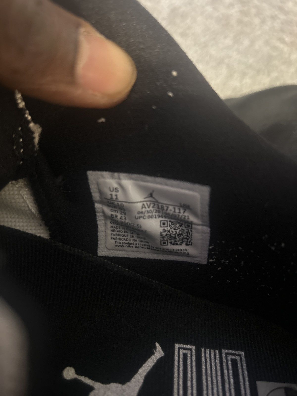 Jordan Brand Air Jordan 11 Retro Low Size US 11 / EU 44 - 6 Thumbnail