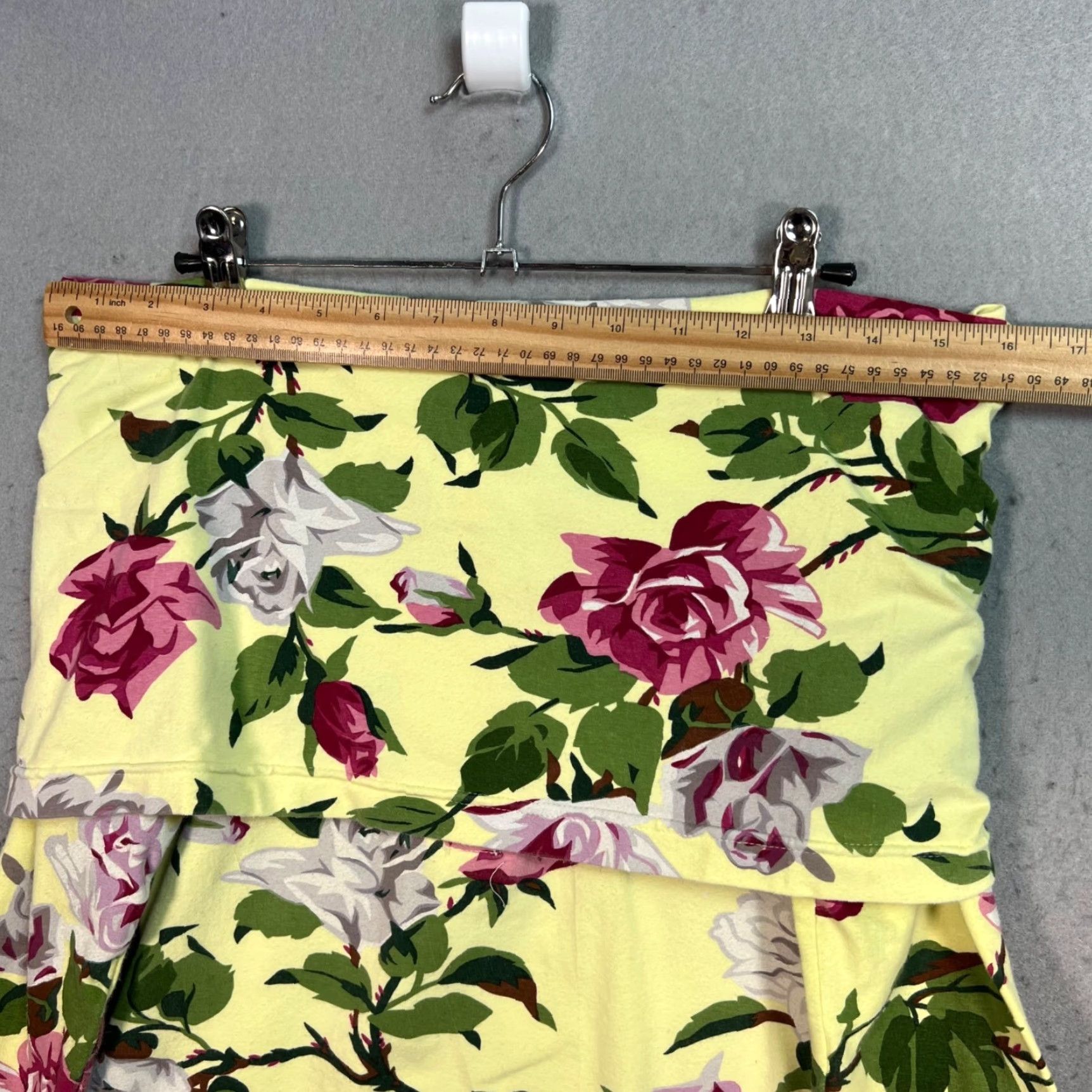 Vintage Adrienne Vittadini Skirt S Yellow Floral Cotton Blend Short Flare Summer Spring Fall Womens Size 28" / US 6 / IT 42 - 4 Thumbnail