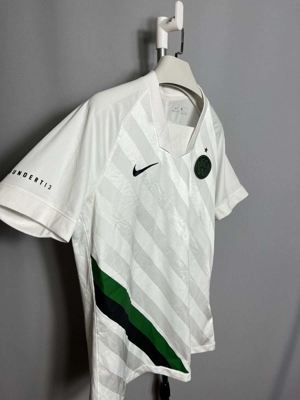 Nike WACKER INNSBRUCK 2021 2022 AWAY FOOTBAL SHIRT SOCCER JERSEY Size US L / EU 52-54 / 3 - 2 Thumbnail