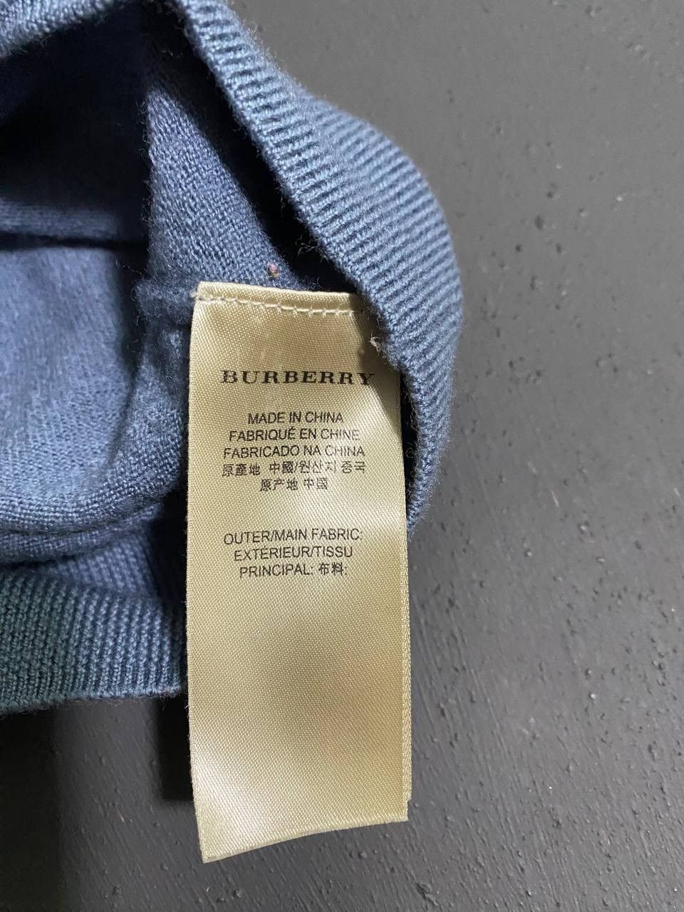 Burberry Burberry V-Neck Sweater Size US M / EU 48-50 / 2 - 4 Thumbnail