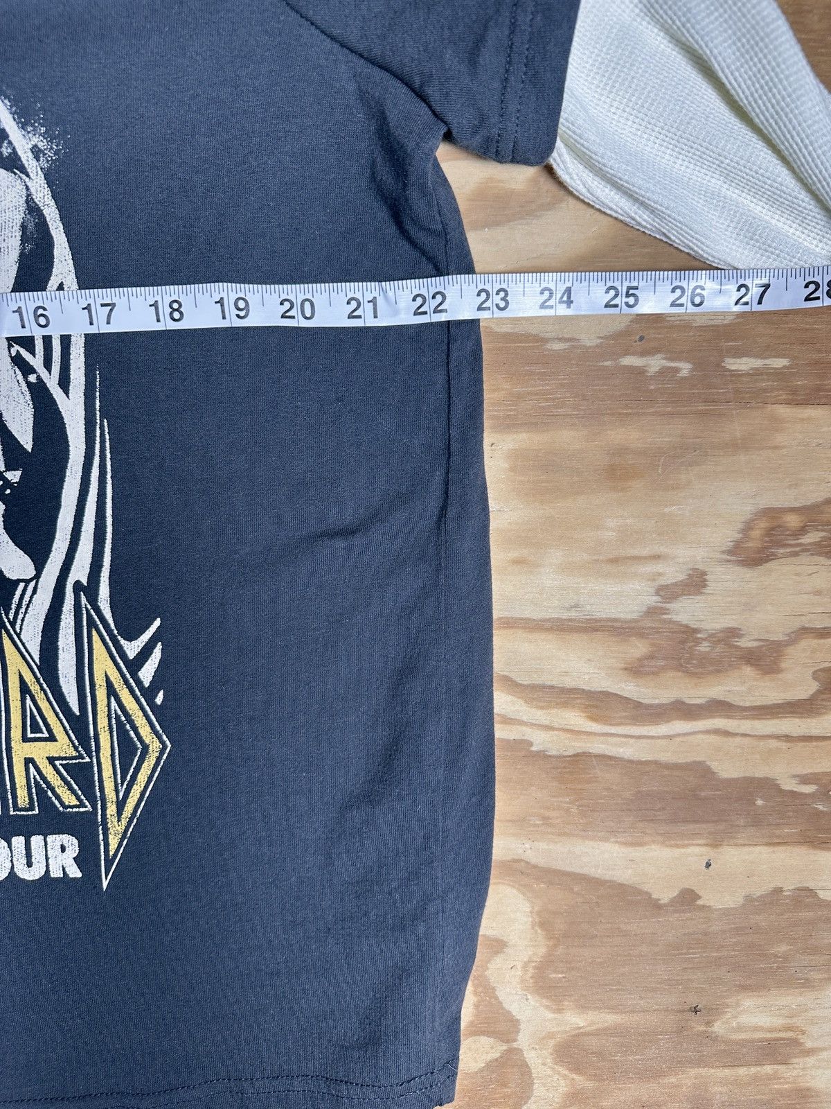 Band Tees Womans Def Leppard graphic tee with double sleeve design Size XXL / US 16-18 / IT 52-54 - 5 Thumbnail
