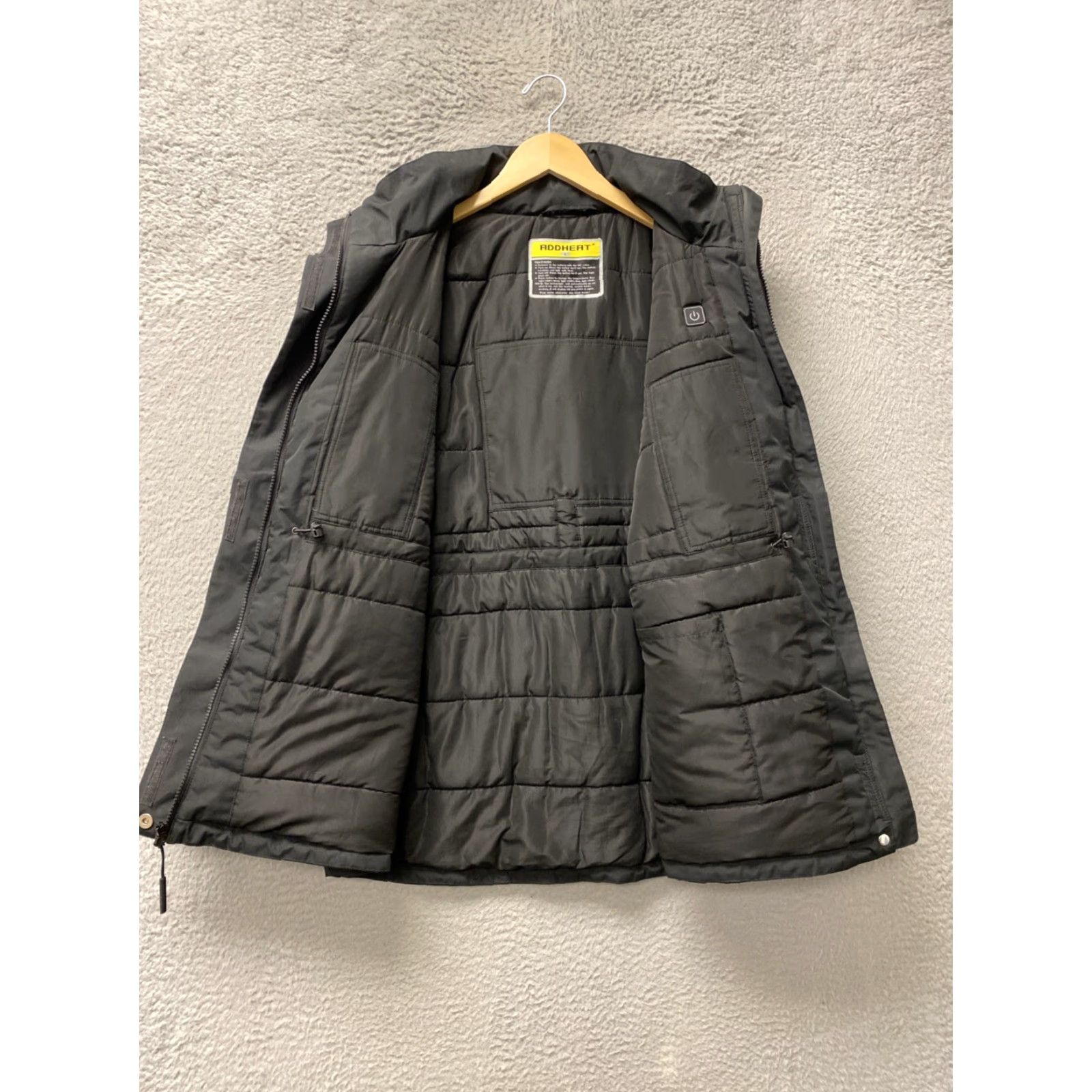 Vintage ADDHEAT Heated Jacket Men L Black Winter NO BATTERY Jacket Mens Lined Polyester Solid NO BATTERY Size US L / EU 52-54 / 3 - 7 Thumbnail