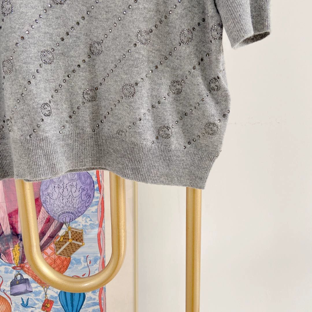 Gucci Gucci Crystal Gray Pull-Over S 6332 Size S / US 4 / IT 40 - 4 Thumbnail