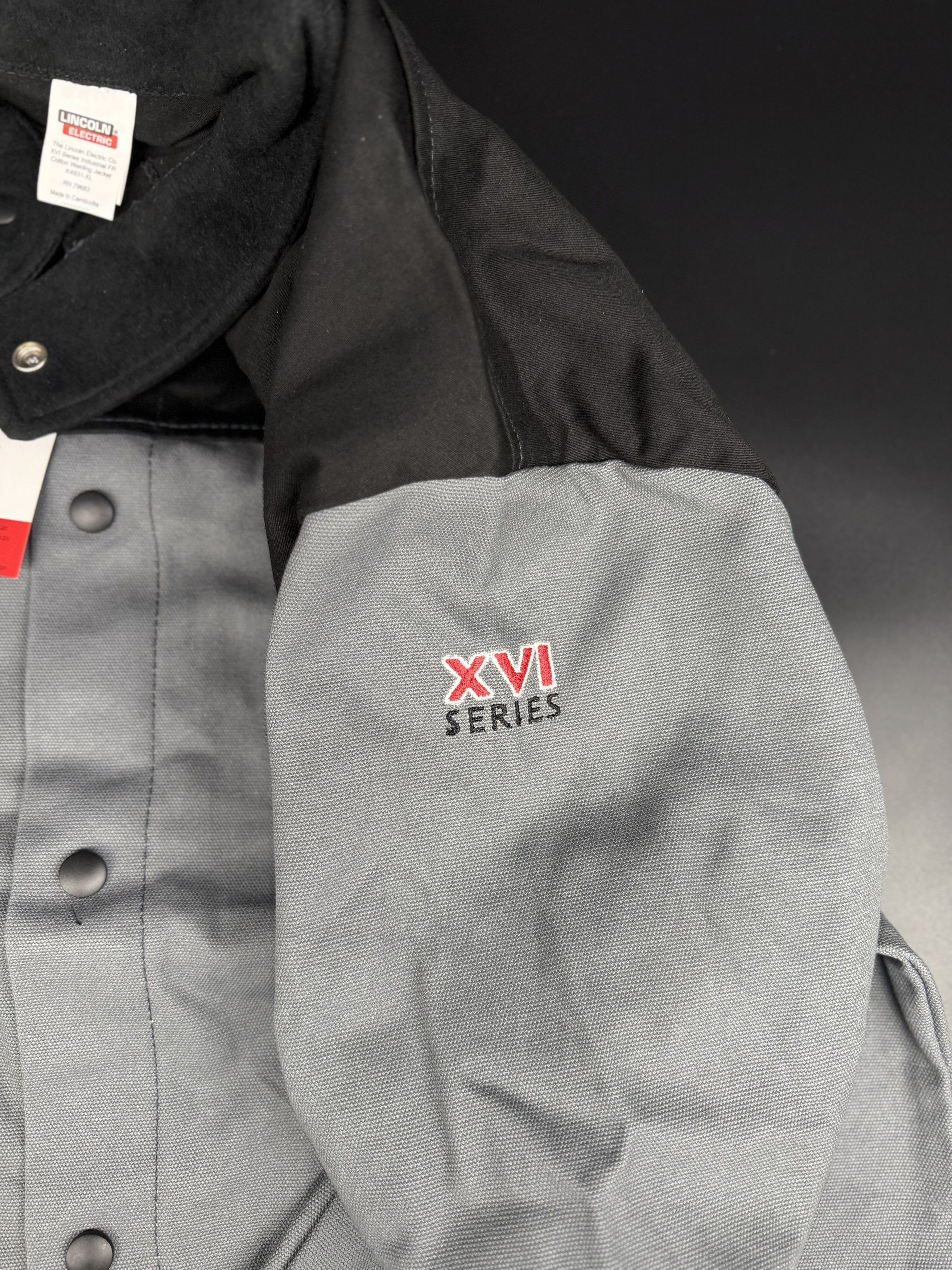 World Industries Lincoln Electric K4931-XL XVI Series Industrial FR Welding Jackets Size X-Large Size US XL / EU 56 / 4 - 3 Thumbnail