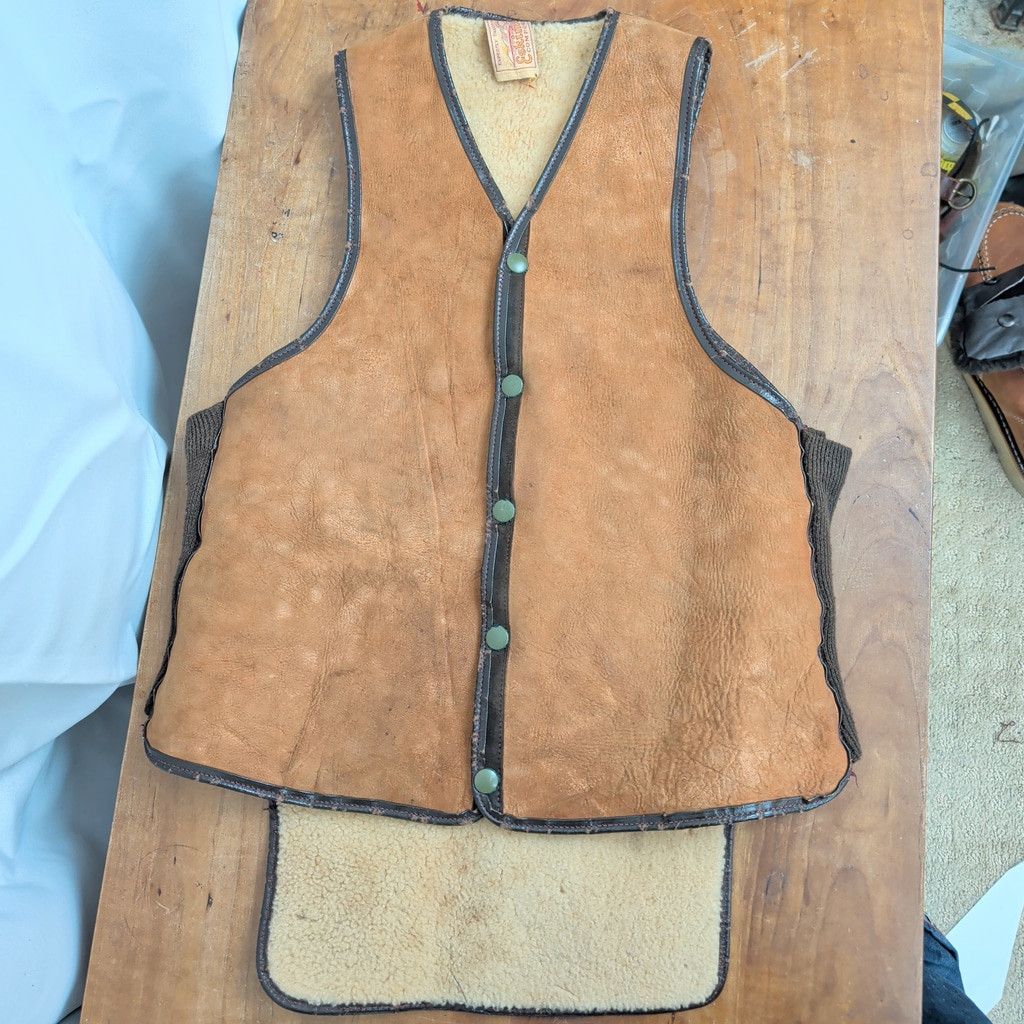 Vintage True Vintage Shearling Snap Button Vest Size US S / EU 44-46 / 1 - 6 Thumbnail